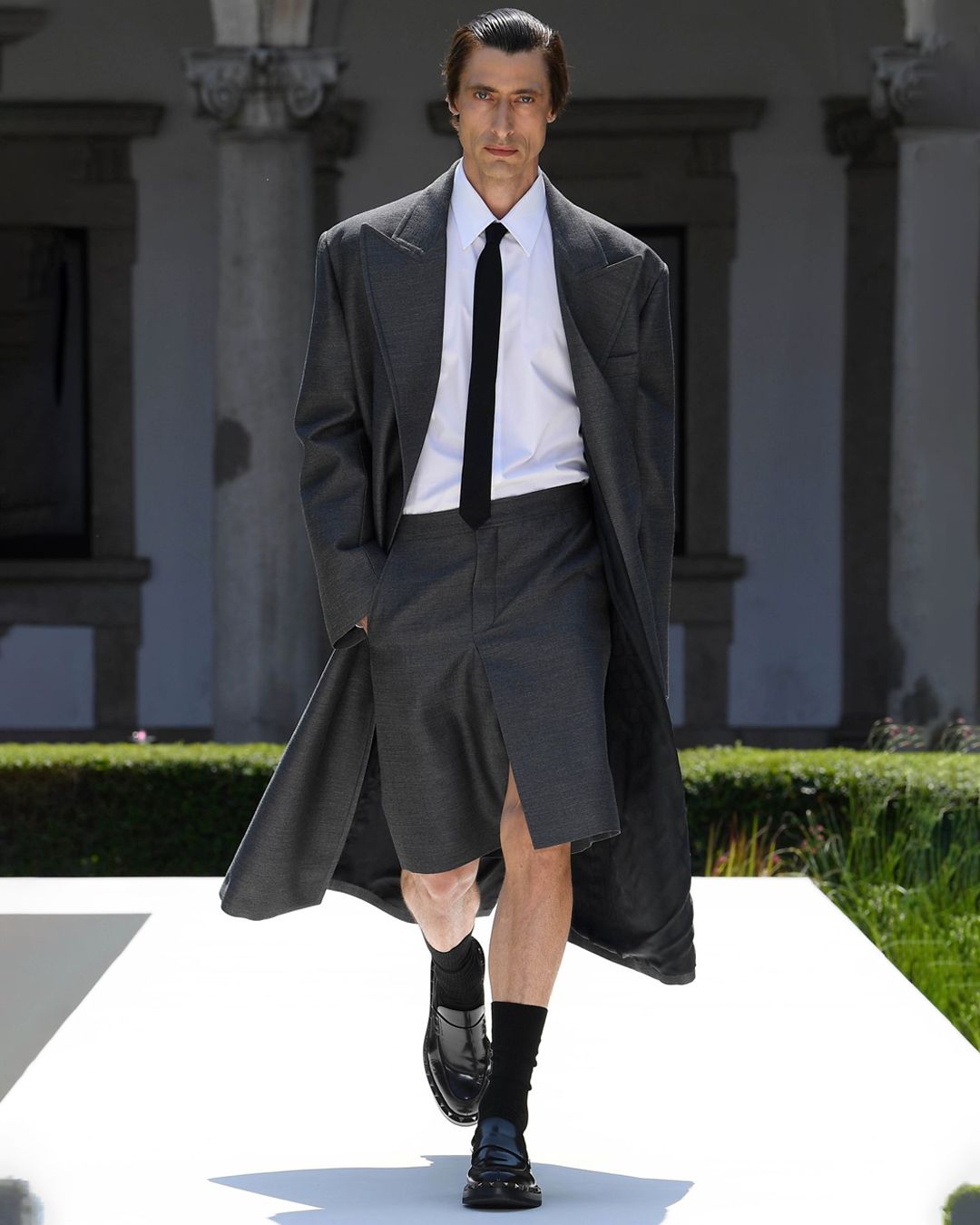 SCHOOL’S OUT BUT VALENTINO’S JUST GETTING STARTED: KEY TAKEAWAYS FROM ‘THE NARRATIVES’ SS24 SHOW