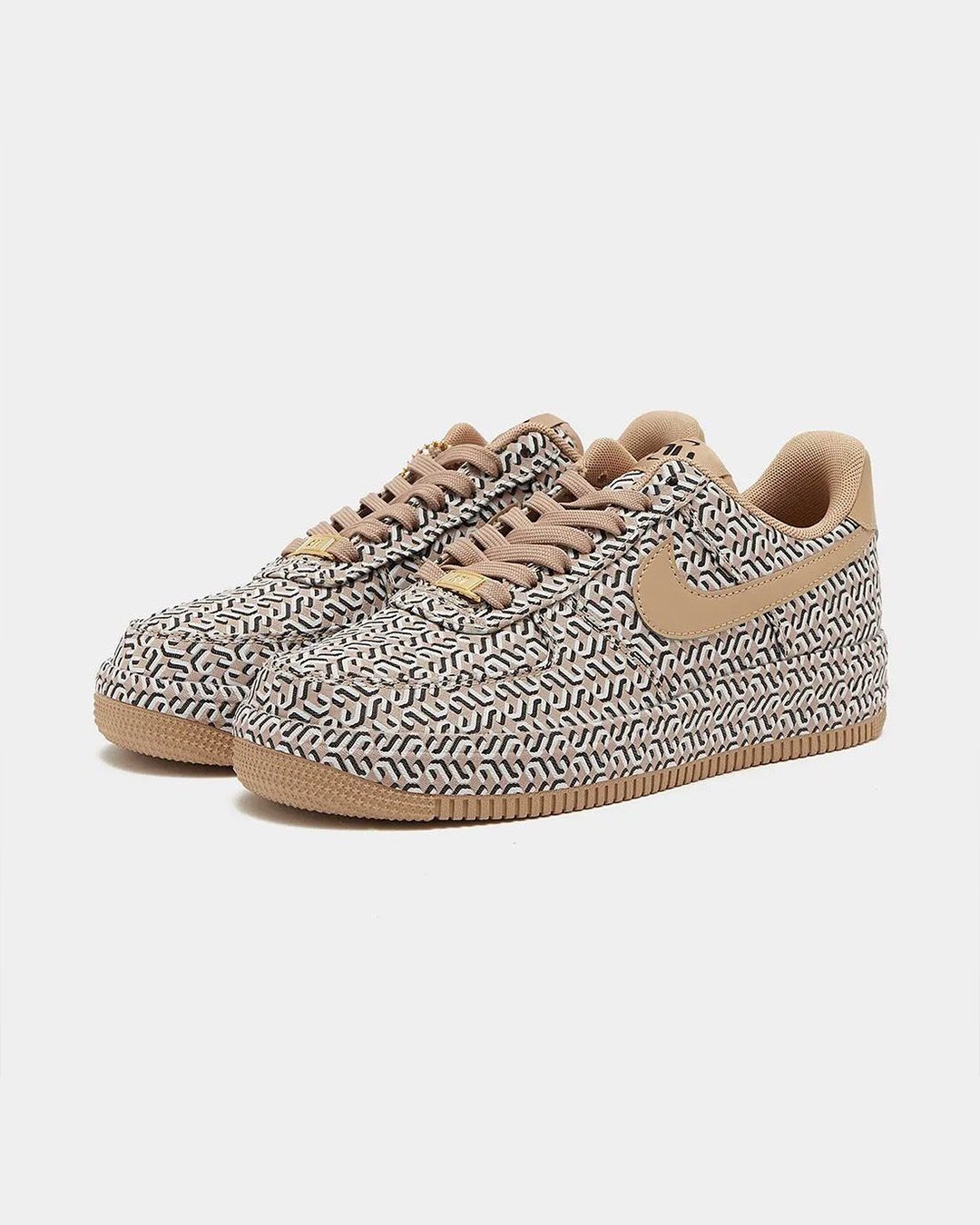 Telfar said “jelly’s back” and PUMA’s Palermo makes it return in your Monday Briefing