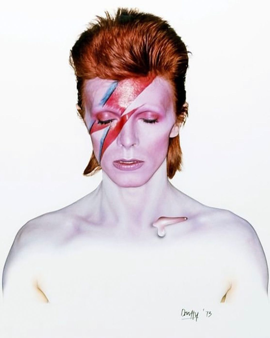 AROUND THE WORLD: A BOWIE EXHIBITION & LORO PIANA’S SAINT-TROPEZ TAKEOVER