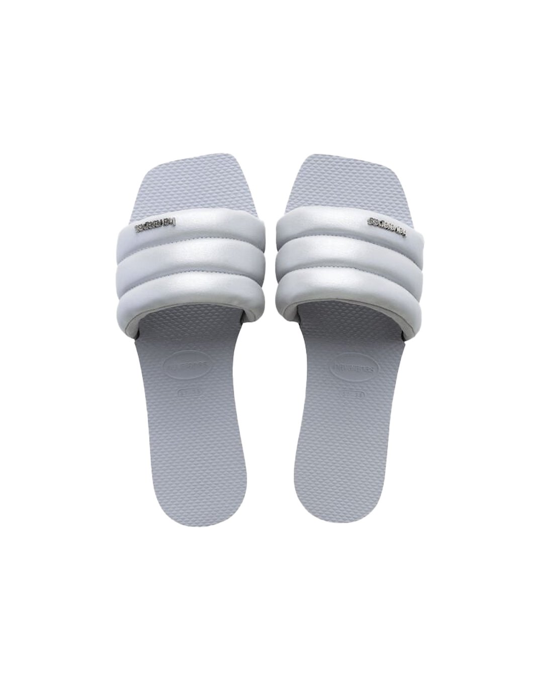 Havaianas drops summer sliders, Vans takes skate to NYC & more in your Friday Roundup