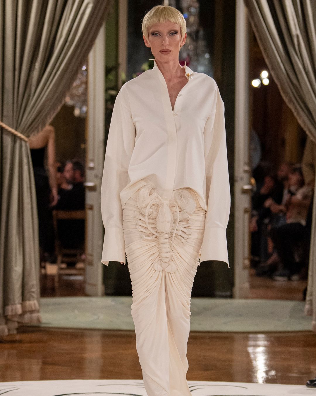Schiaparelli really said “seafood platter” for SS24