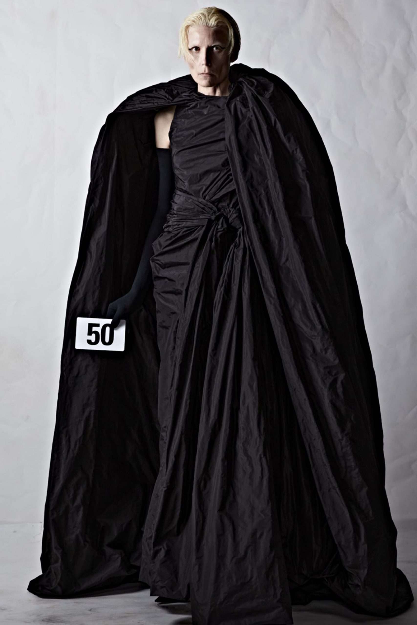 BALENCIAGA COUTURE BROKE THE INTERNET & THE DOORWAY