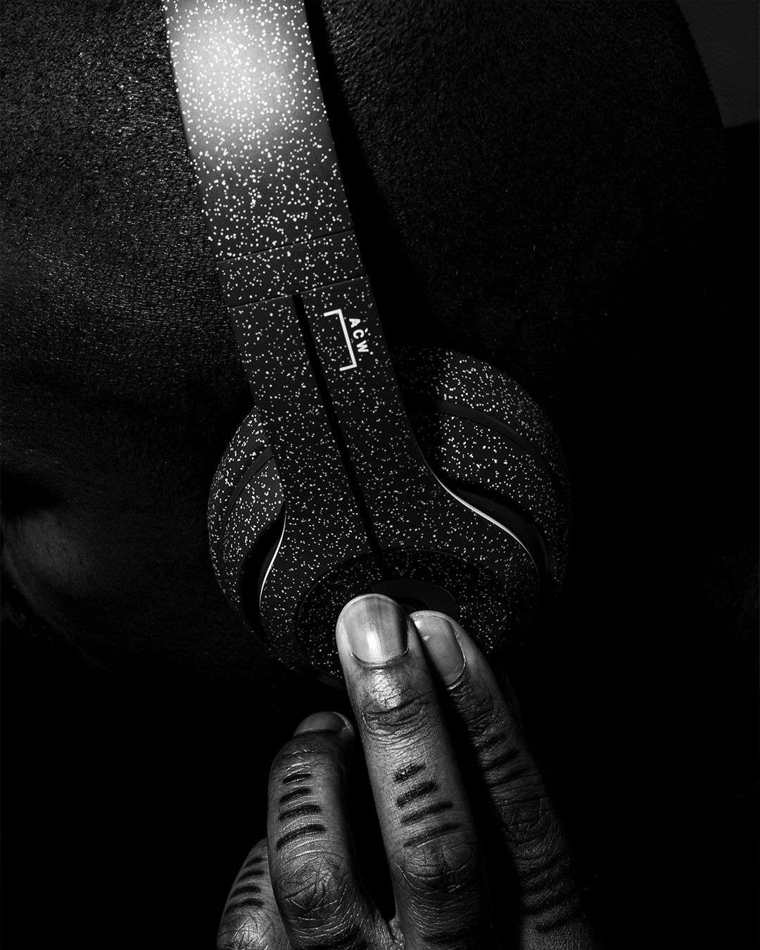 A-COLD-WALL*’S NEW ‘CONCRETE’ COLORWAY UPDATES CLASSIC BEATS