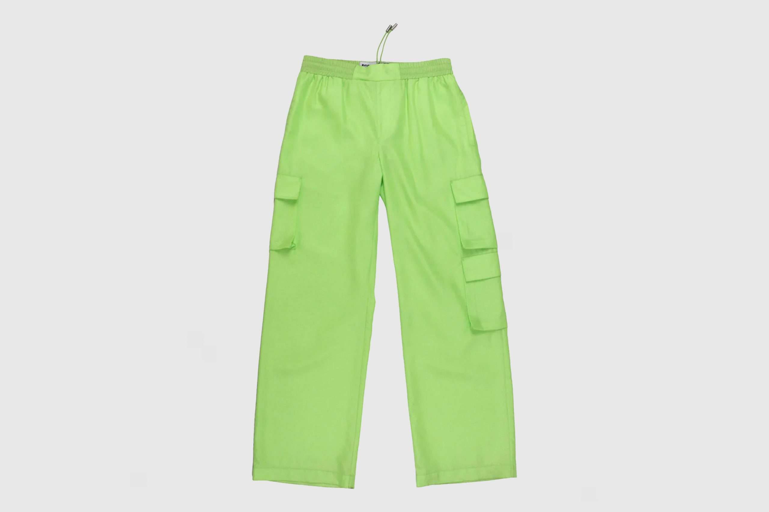 A GUIDE TO A MORE SUSTAINABLE WARDROBE