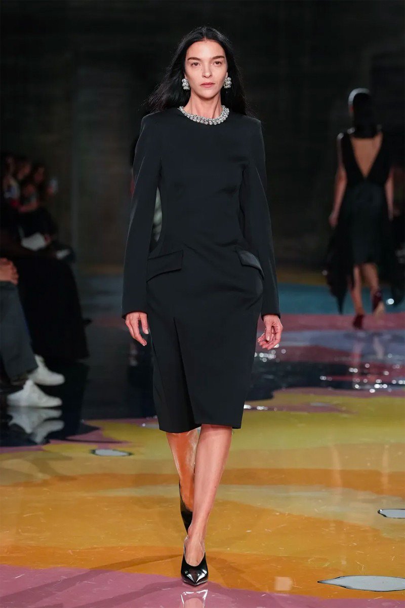 MOVEMENT, ORIGINALITY & LEATHER ILLUSIONS: DEEP DIVE INTO BOTTEGA VENETA’S SS23