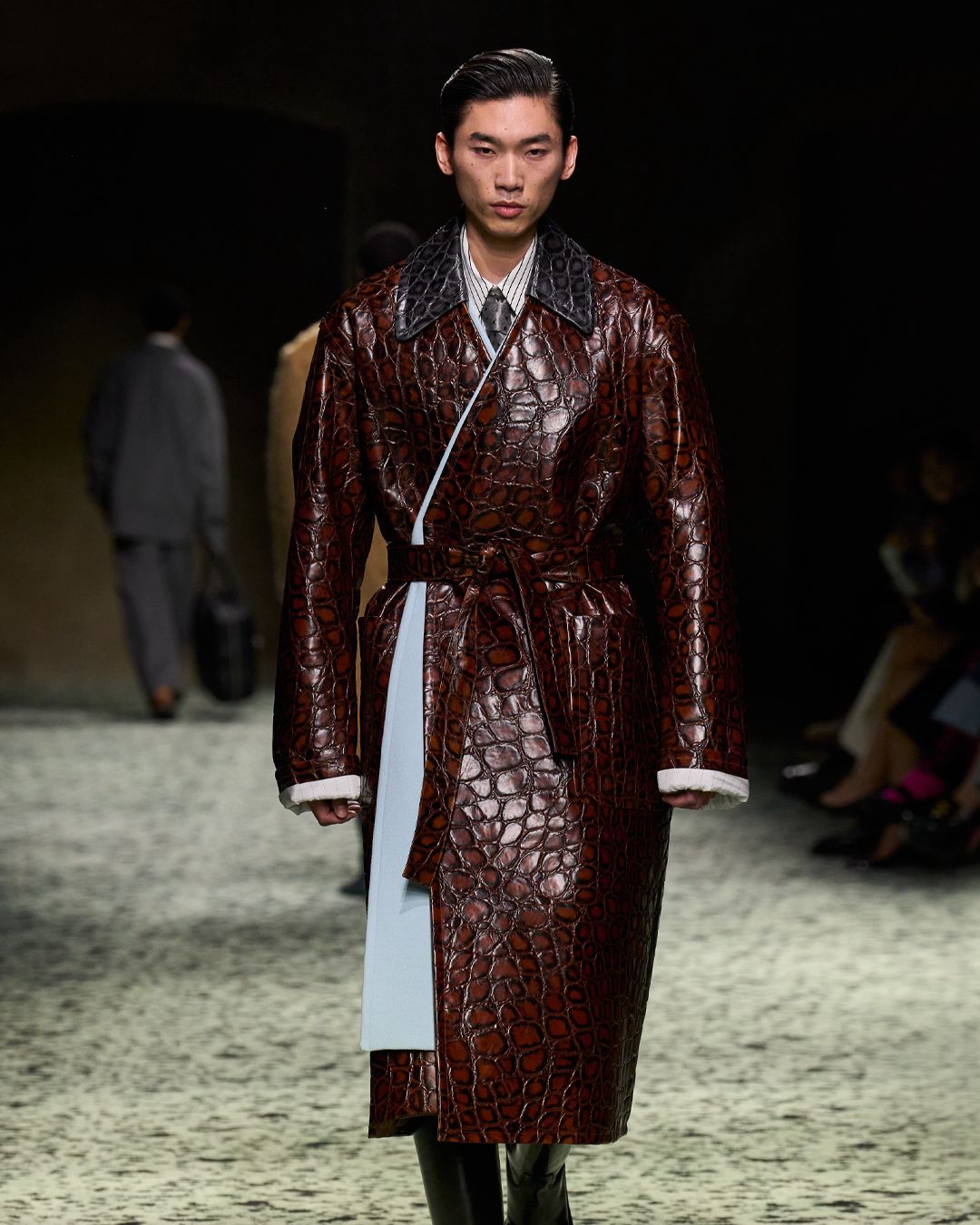 LEATHER COATS & INTRECCIATO ACCESSORIES: BOTTEGA VENETA’S WINTER 23 COLLECTION