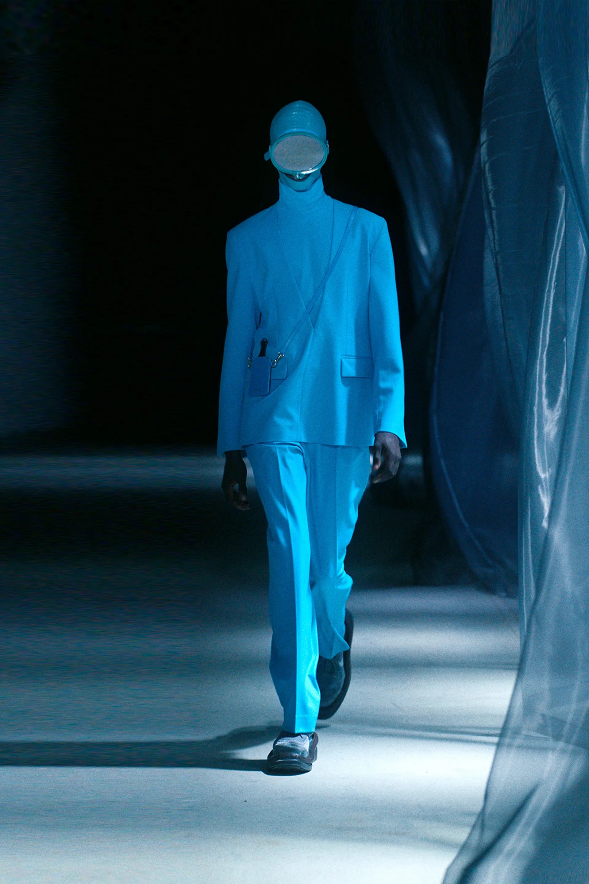 DIVE INTO THE DEPTHS OF THE SUSTAINABLE, SCUBA-INSPIRED BOTTER SS22 COLLECTION