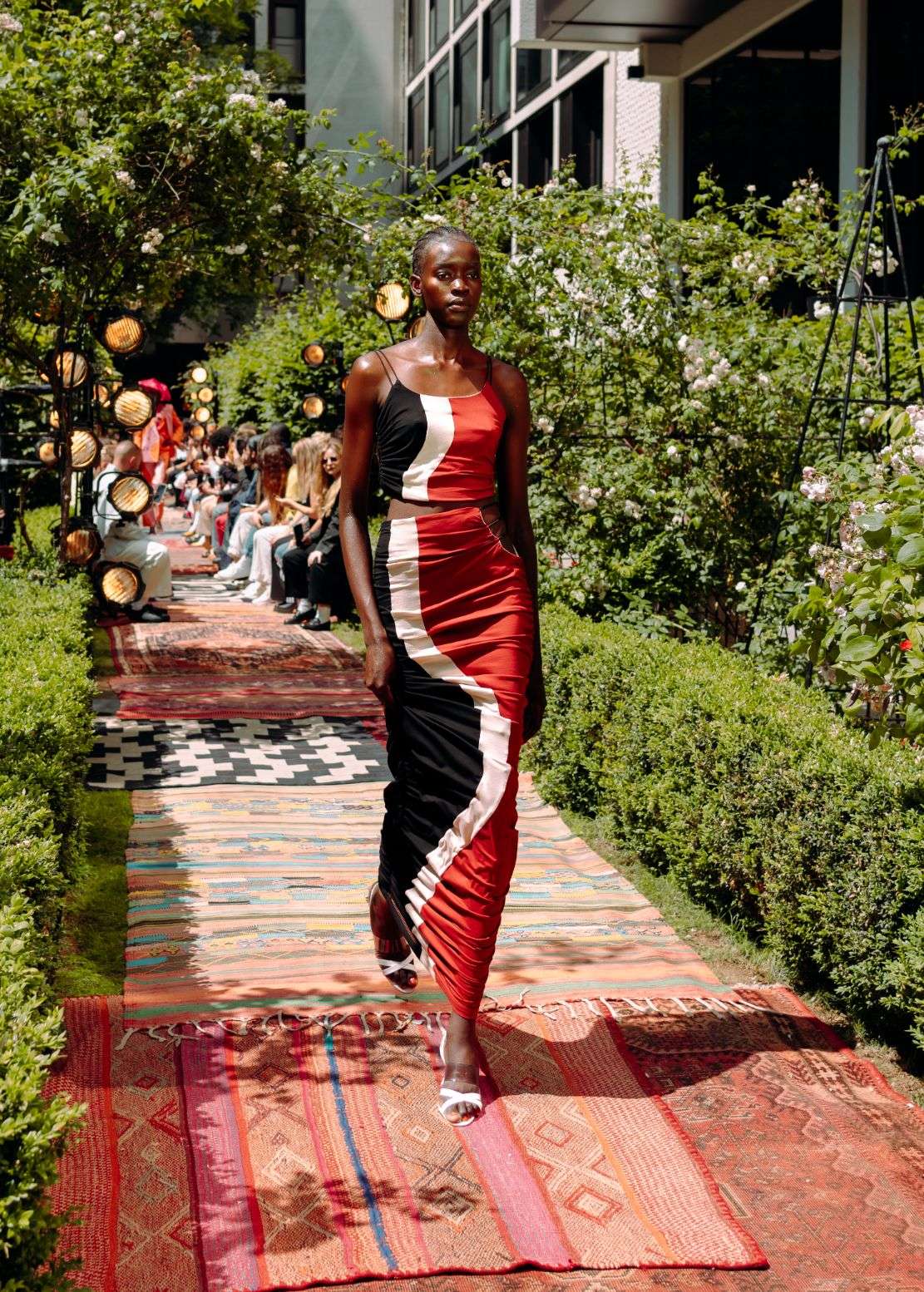 AHLUWALIA SS23: LONDON’S WALLED, BUT AFRICA IS LIMITLESS