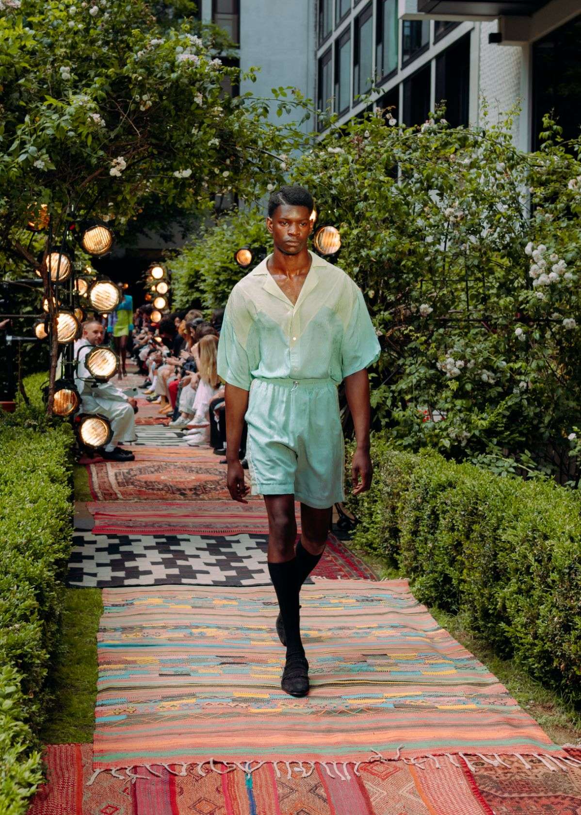 AHLUWALIA SS23: LONDON’S WALLED, BUT AFRICA IS LIMITLESS