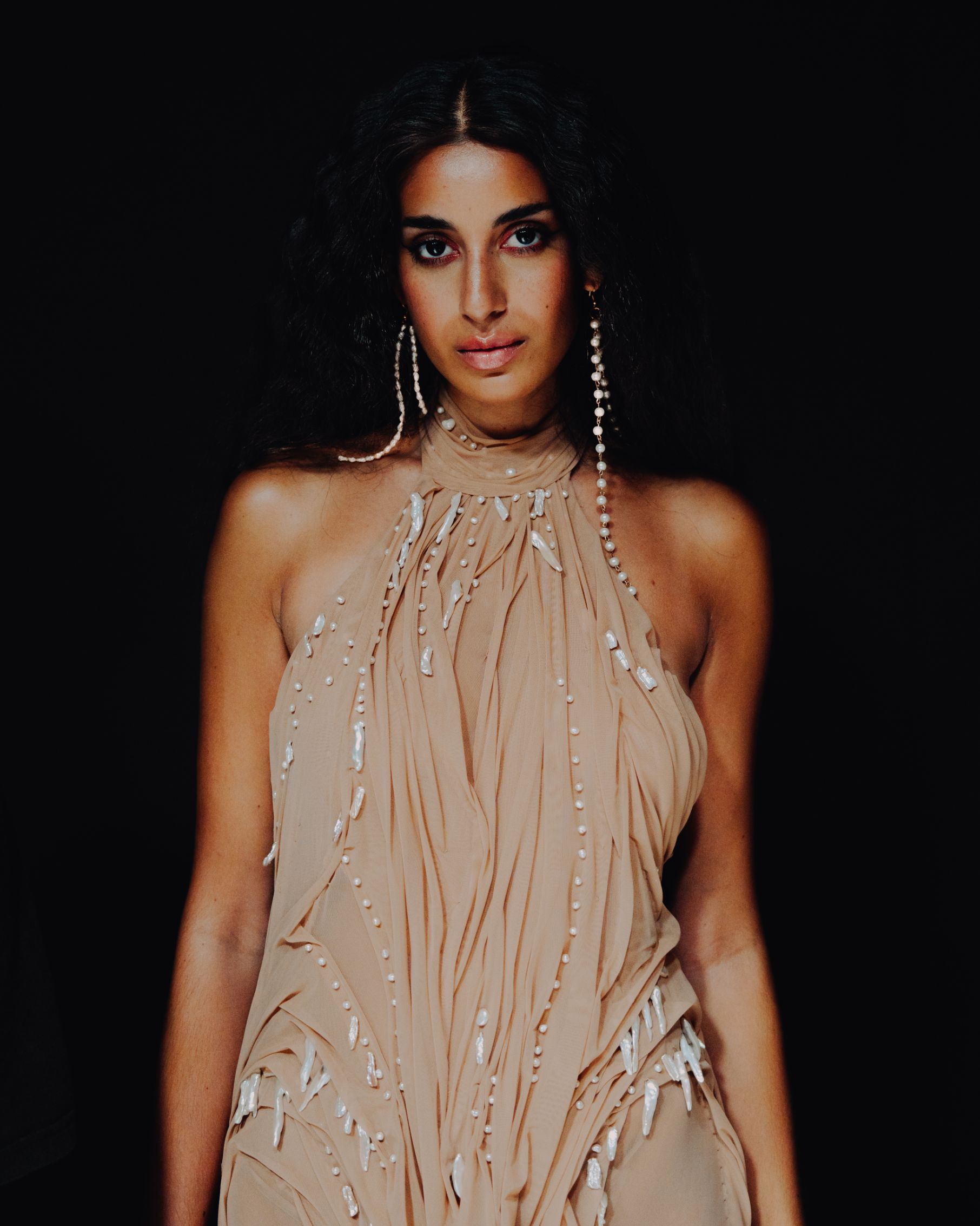 Di Petsa reincarnated the Goddess of Love Venus for SS24