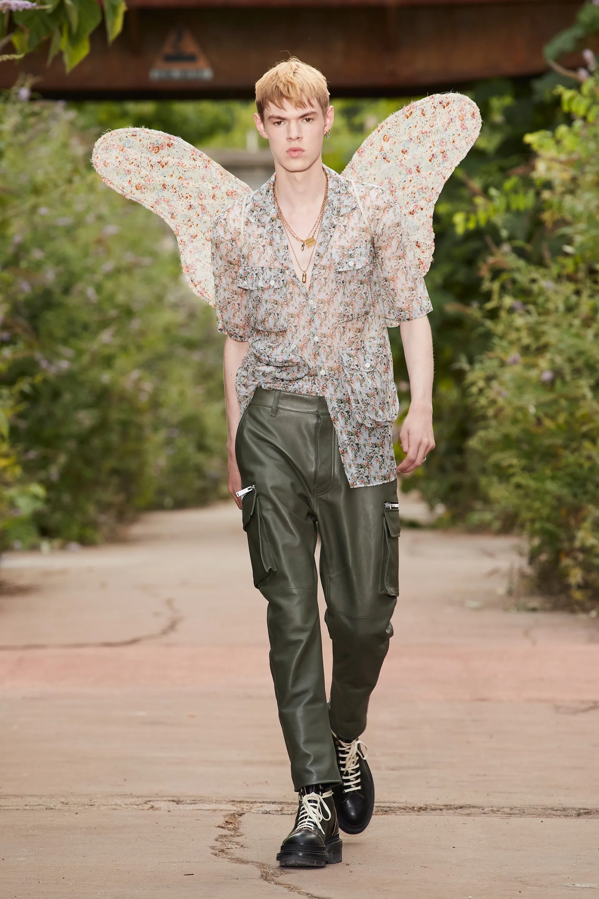 ONCE UPON A TIME... THE GRUNGY DSQUARED2 FAIRYTALE