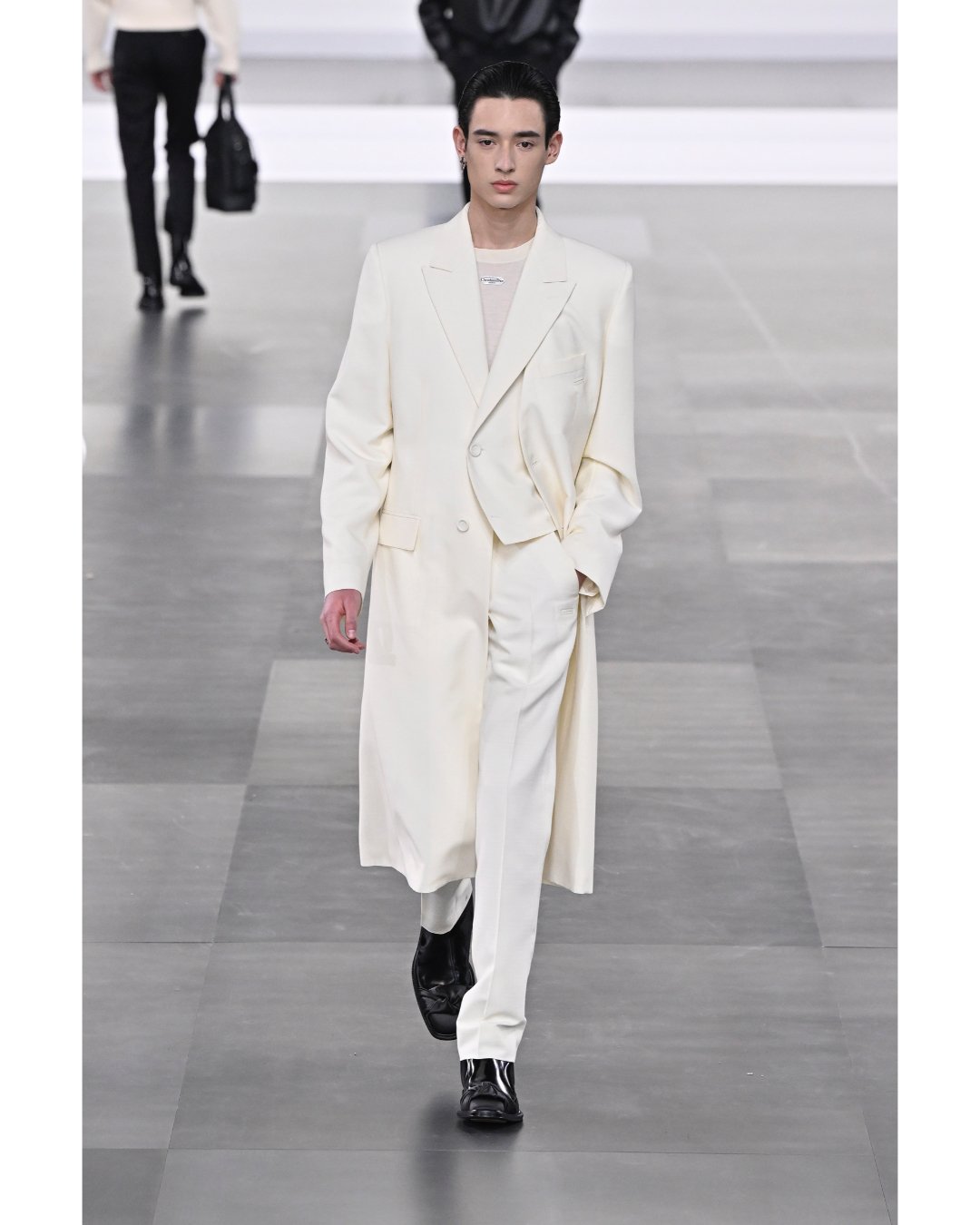 Kim Jones plays with gender codes at Dior Homme