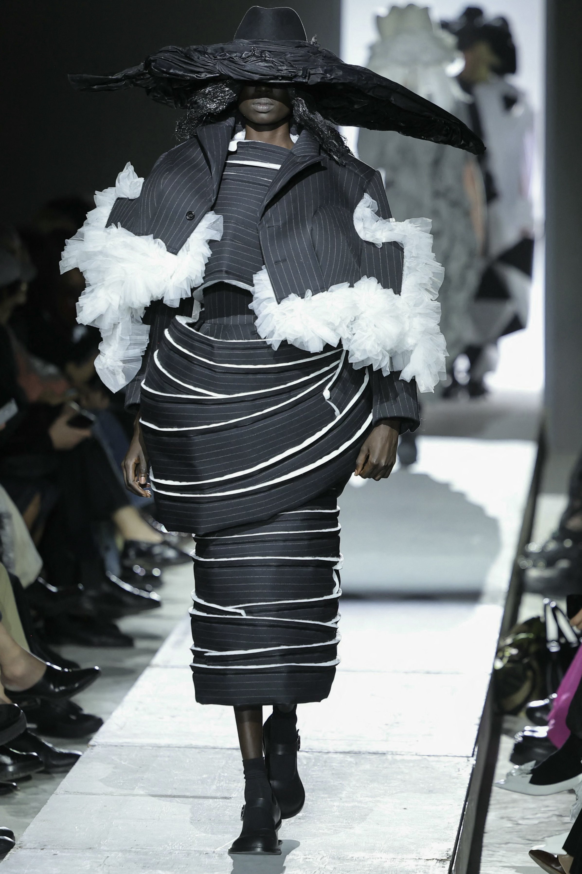 Time was frozen at Comme des Garçons FW25