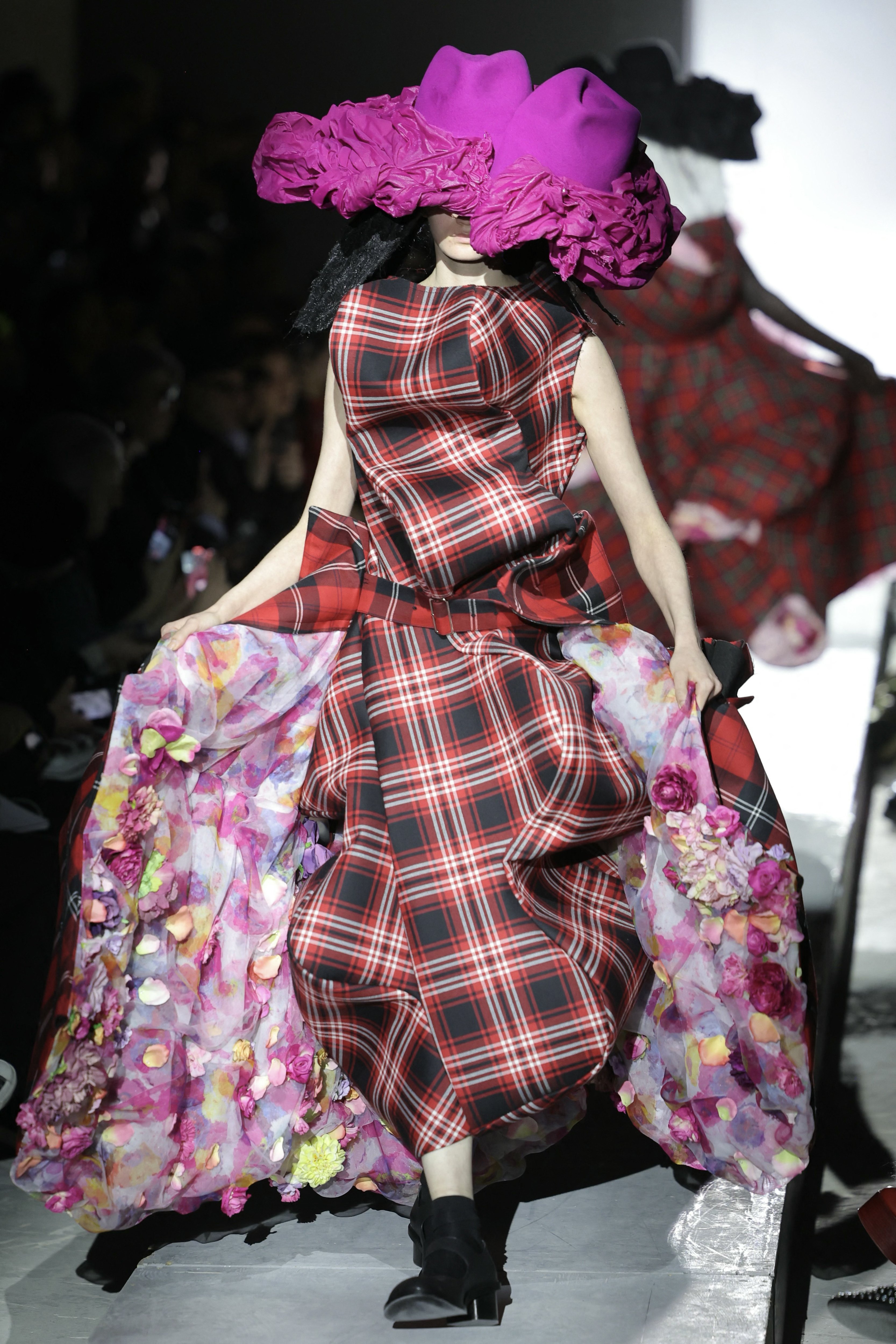 Time was frozen at Comme des Garçons FW25