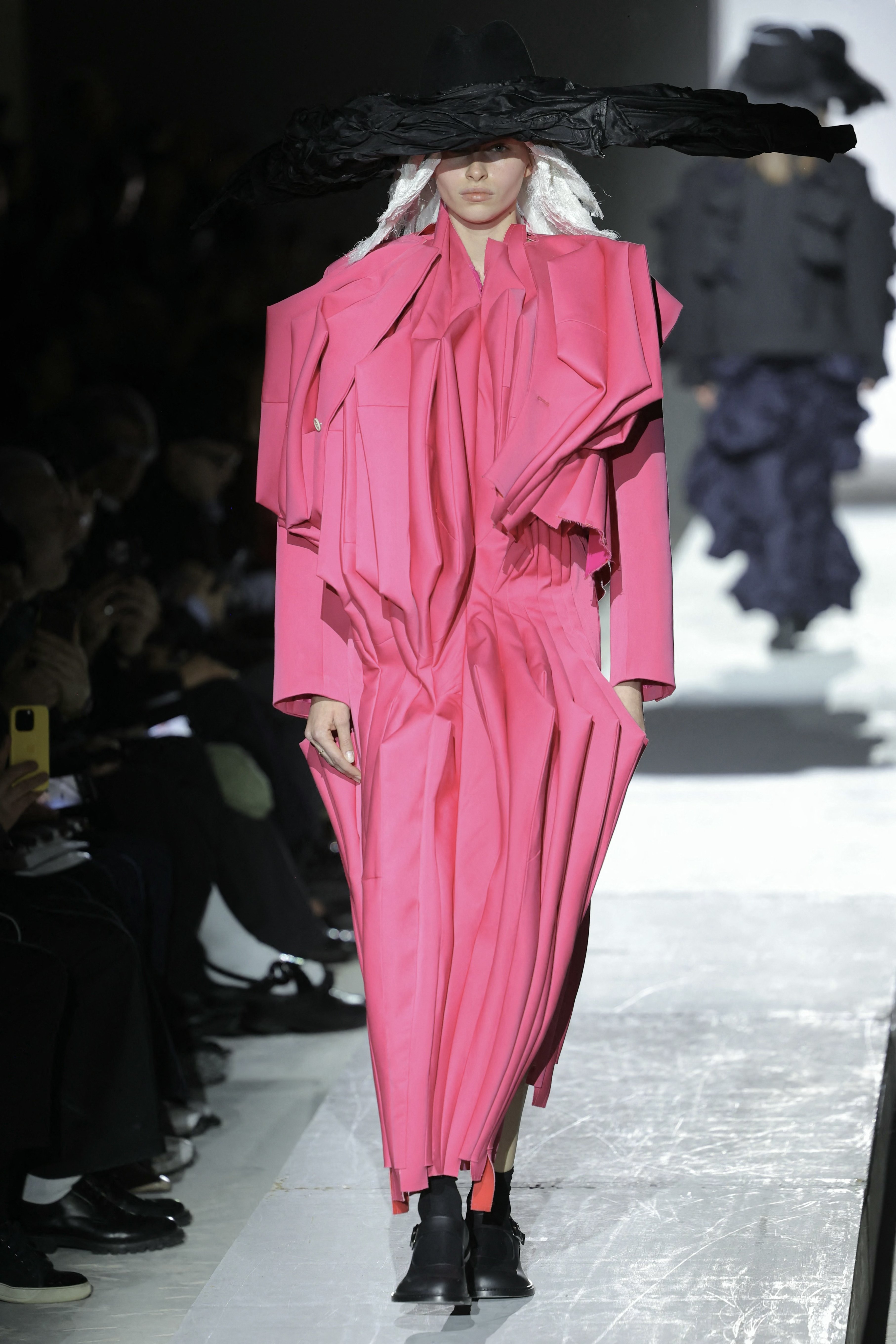 Time was frozen at Comme des Garçons FW25