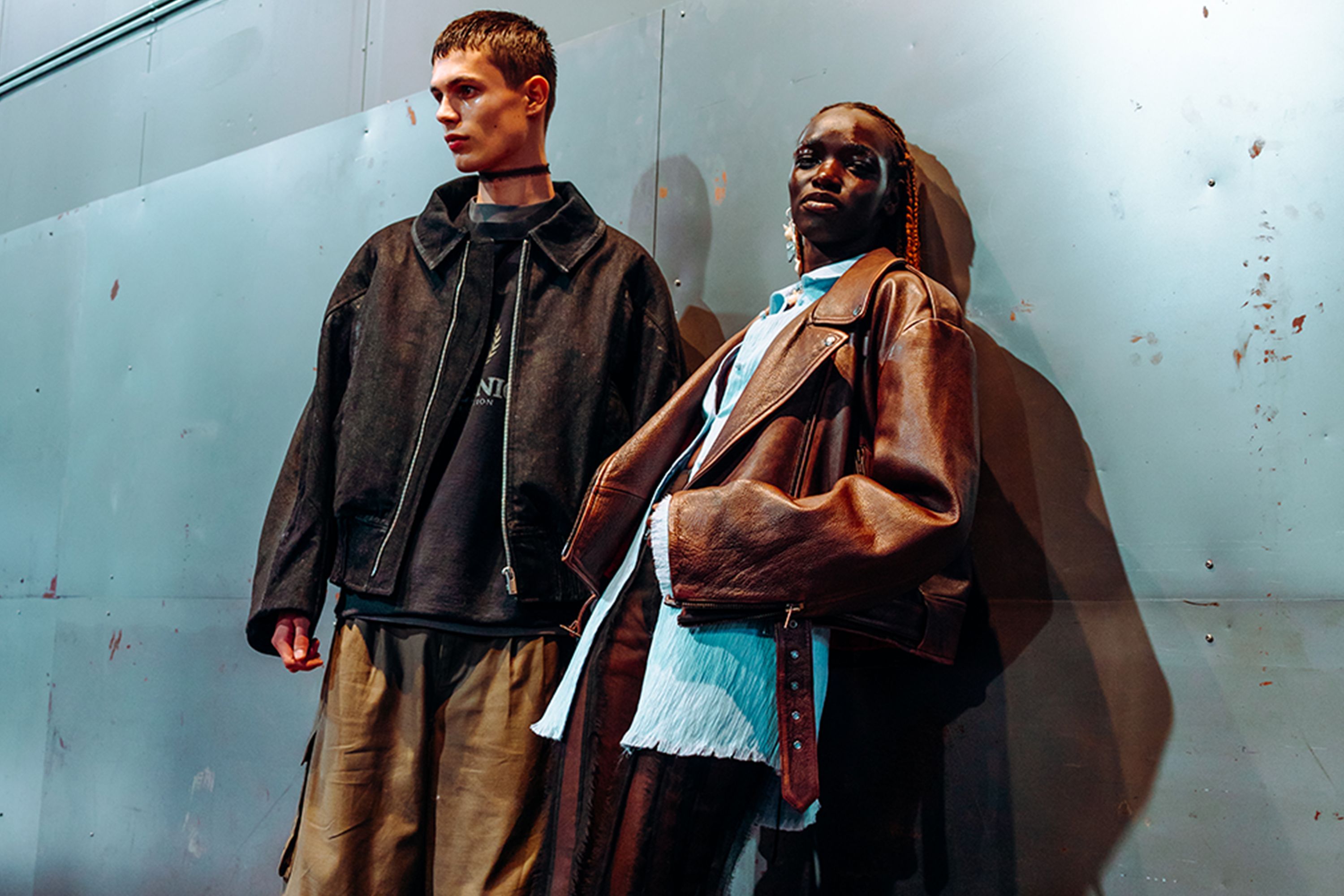 HOLZWEILER DIVES UNDERWATER FOR FW23