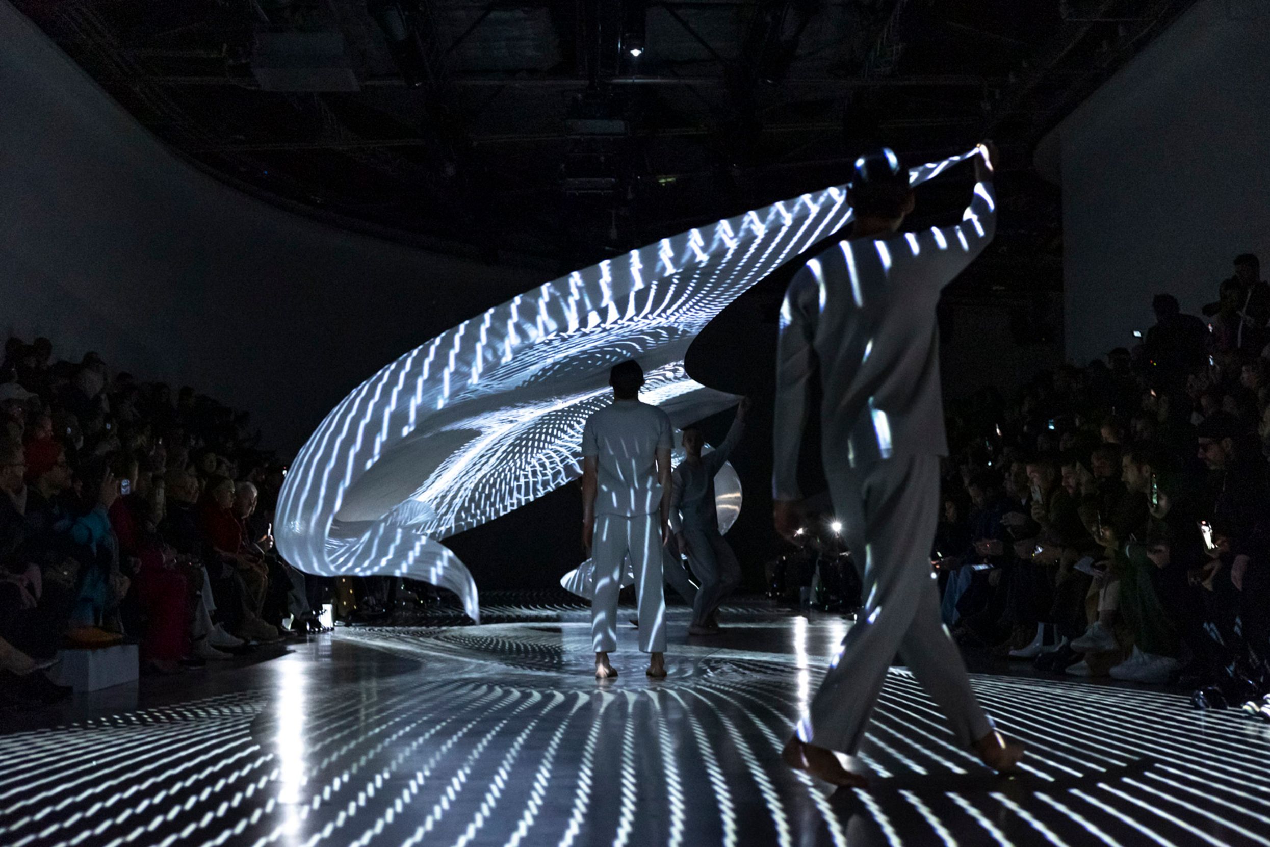 ISSEY MIYAKE JUST HYPNOTISED US WITH PLEATS
