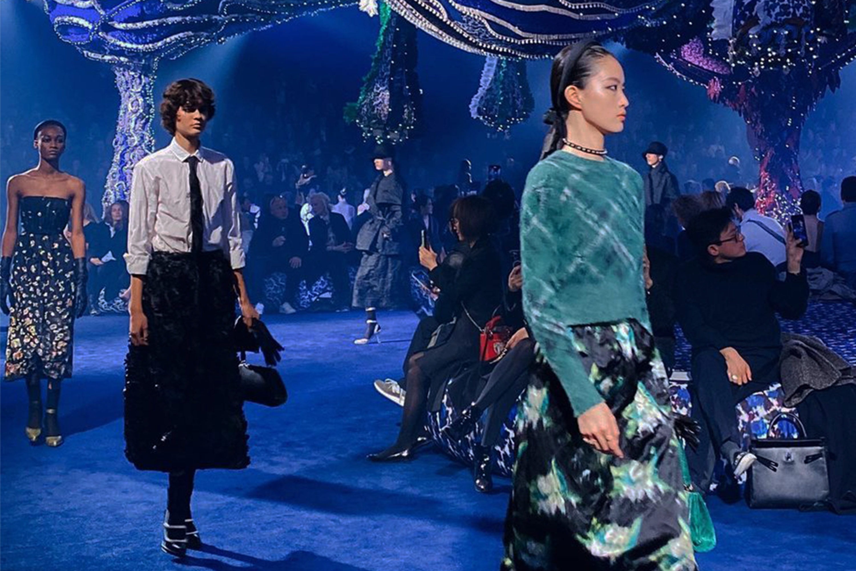 DIOR’S FW23 KEY TAKEAWAYS: HONOURING FRENCH WOMEN & REVISITING THE NEW LOOK