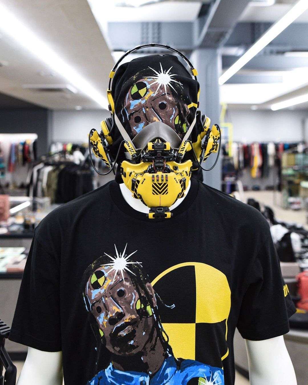 HIROTO IKEUCHI: THE DESIGNER BEHIND BALENCIAGA’S CYBORGS