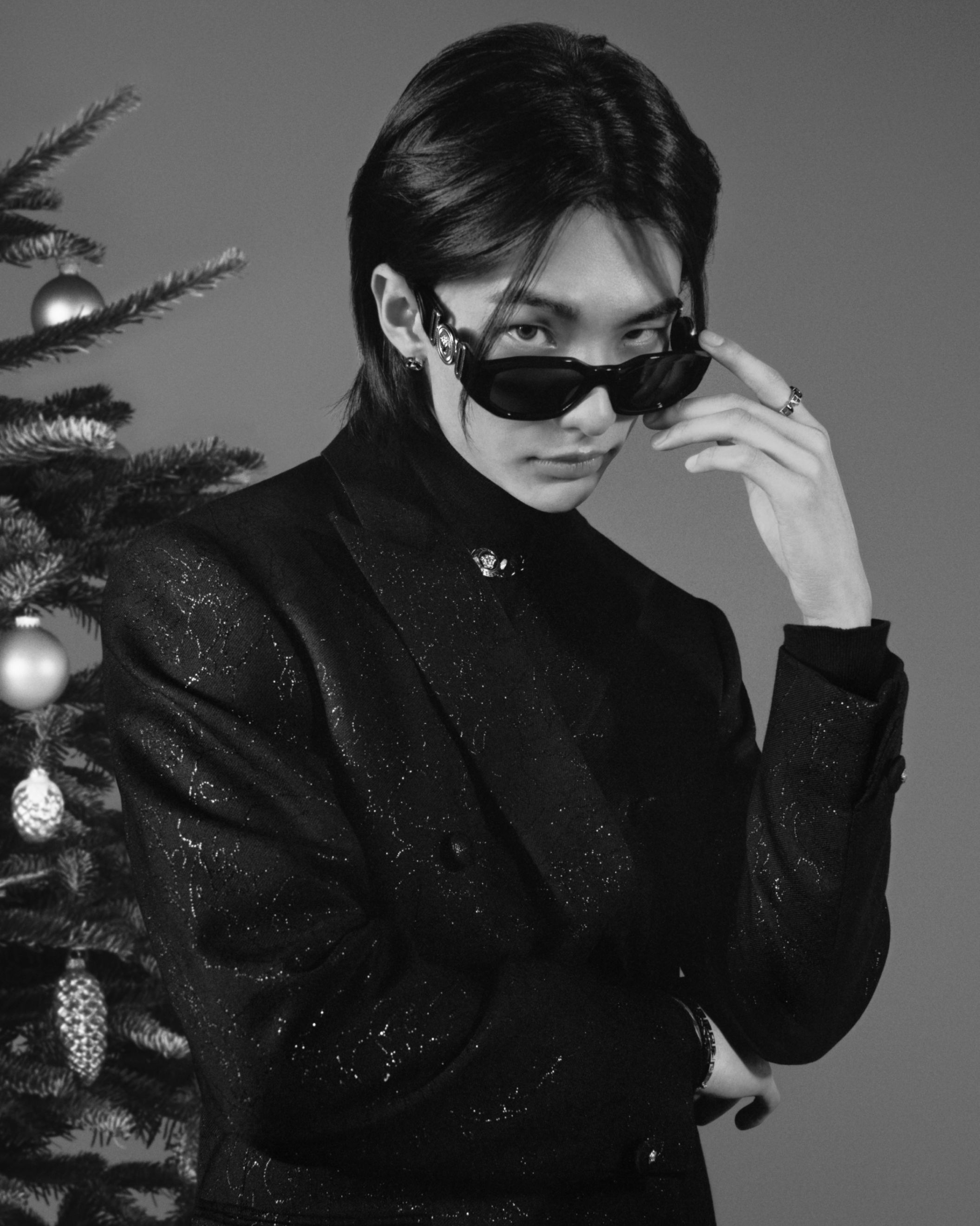 Unwrap your Versace gift this Holiday season with Hyunjin and Amelia Gray