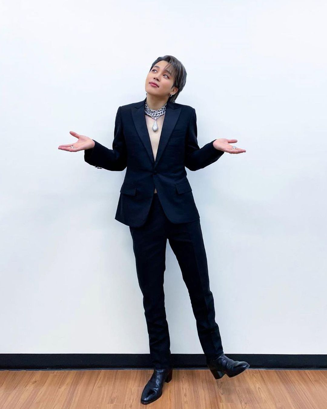 DIOR SCORES JIMIN & TELFAR GO MICRO: YOUR MONDAY BRIEFING