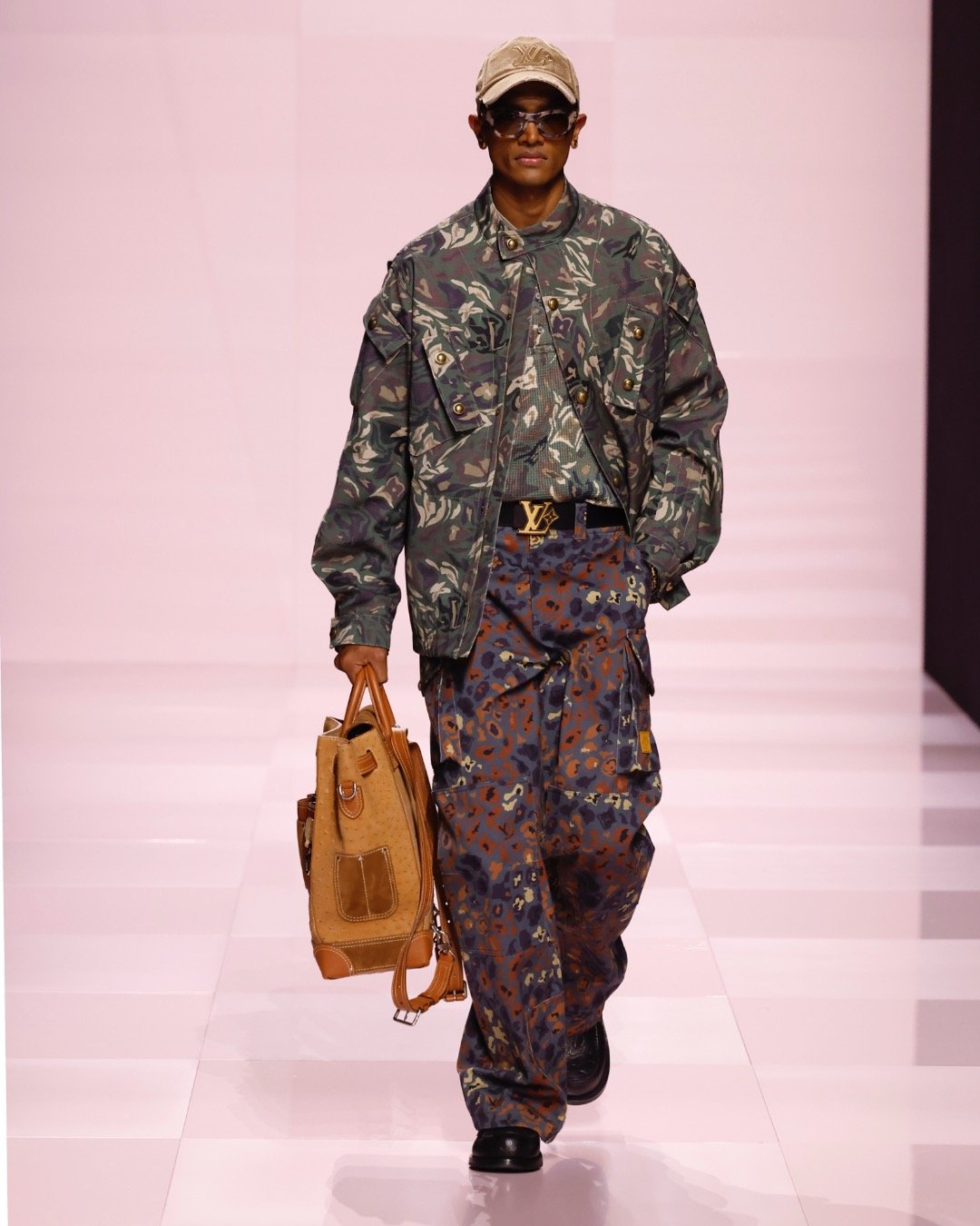 Louis Vuitton really put it in the Louvre for FW25