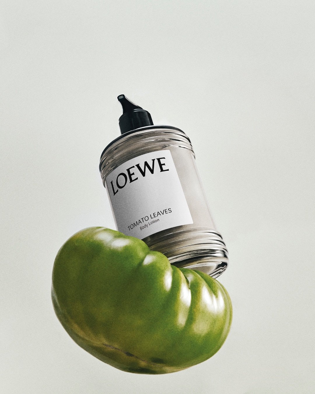 LOEWE Perfumes’ Holidays collection smells like luxury