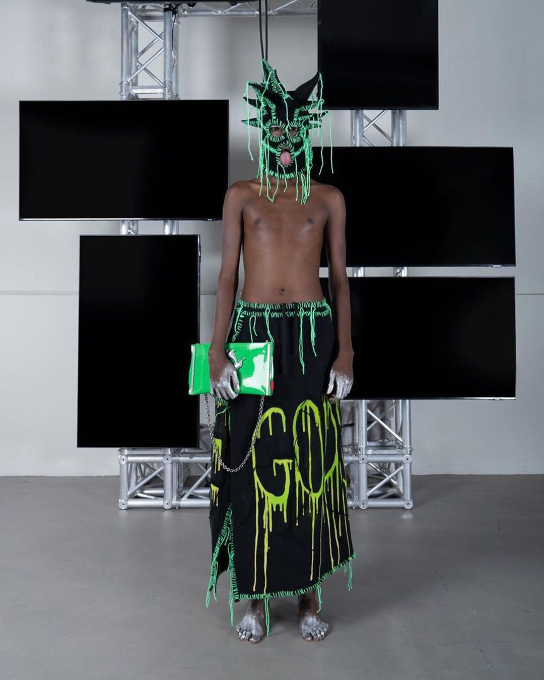 FALLING MODELS & BEAUTIFUL DEBUTS: THE MILAN FASHION WEEK ROUNDUP