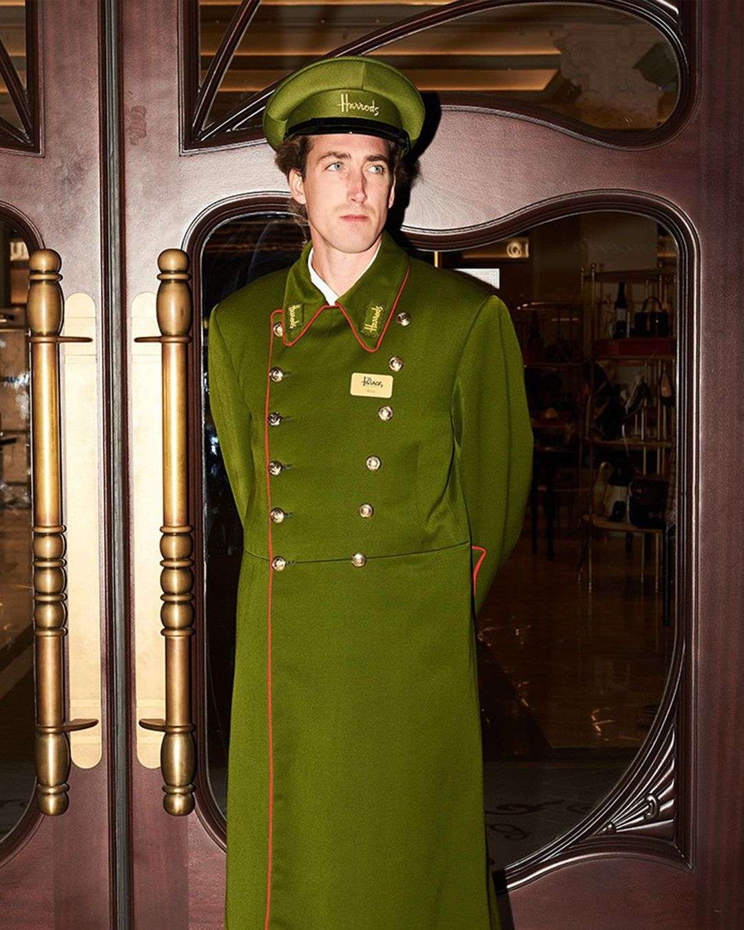 PALACE GETS COSY & FESTIVE WITH HARRODS