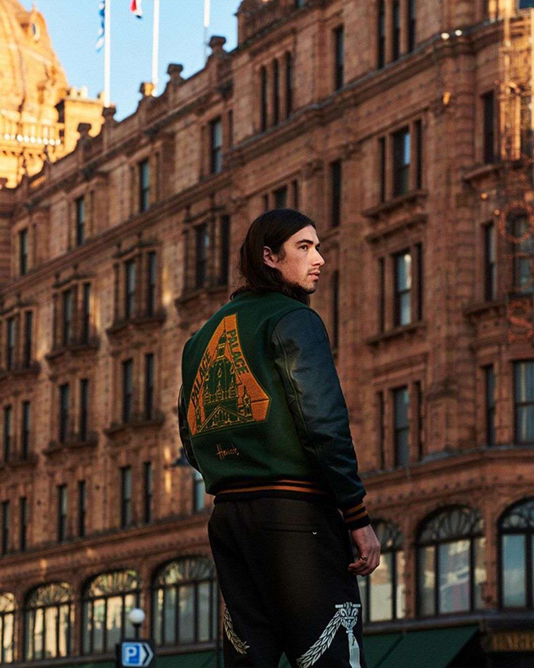 PALACE GETS COSY & FESTIVE WITH HARRODS