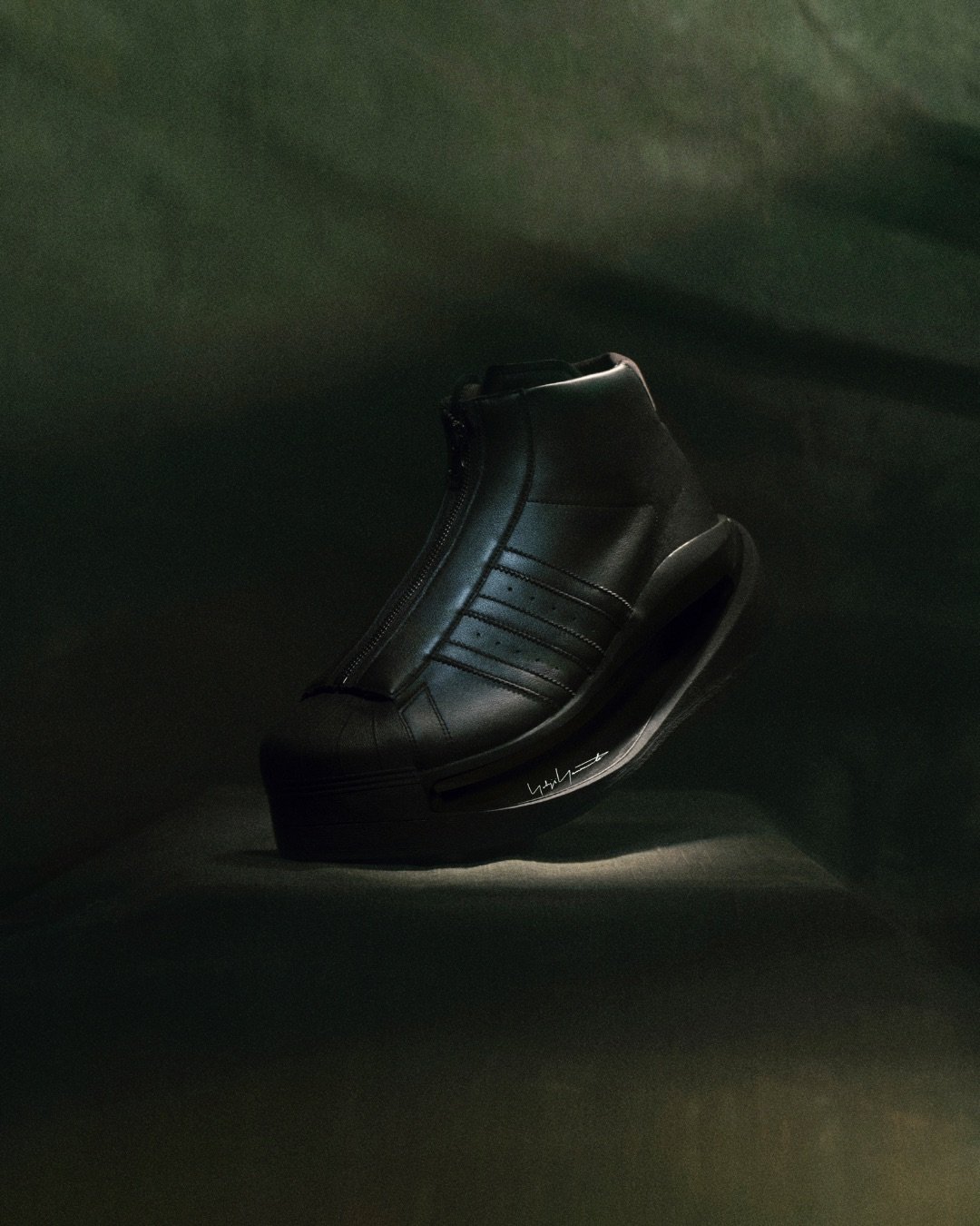 The Yohji Yamamoto x adidas Y-3 GENDO sneaker is giving main character energy