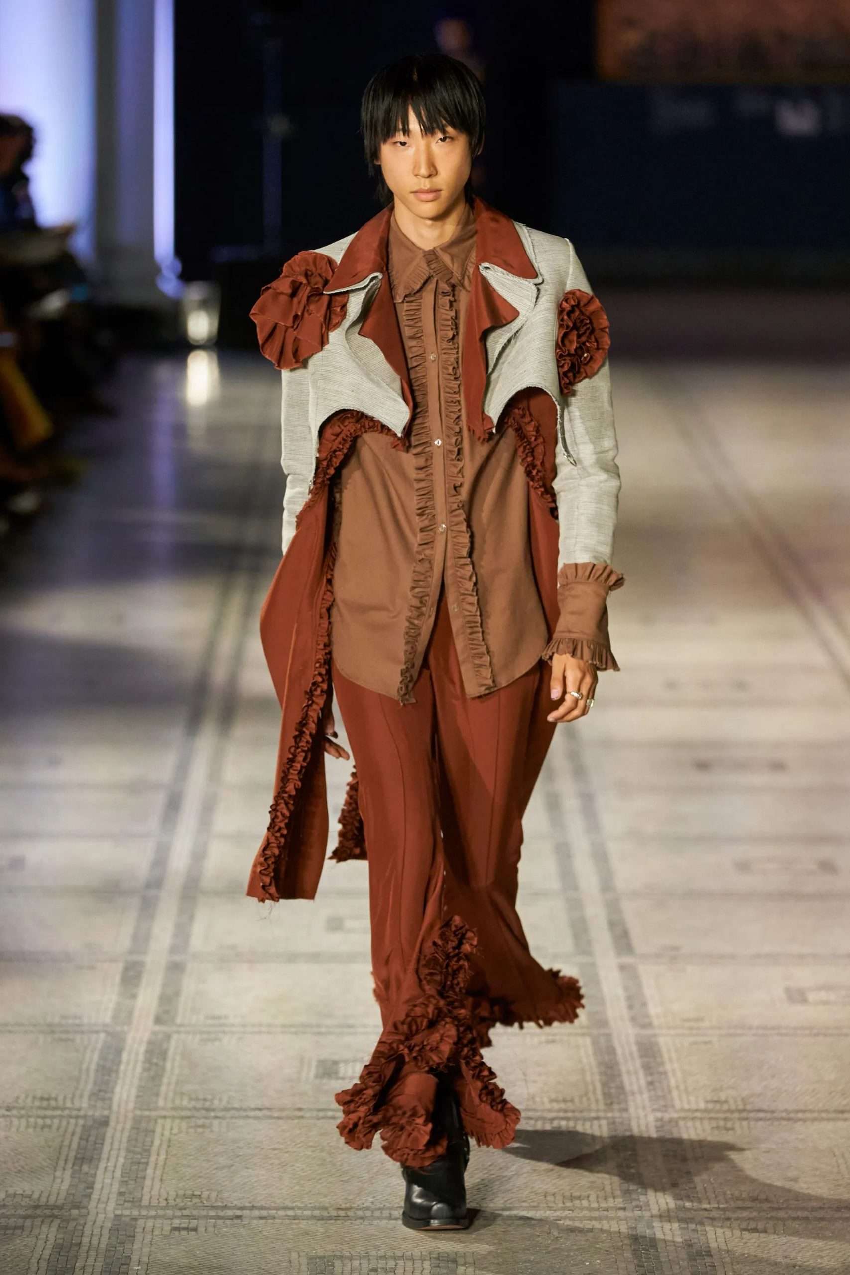 RICHARD MALONE SS22: PROVOKING DICHOTOMIES OF IDENTITY, ANTIQUITY AND CONTROL