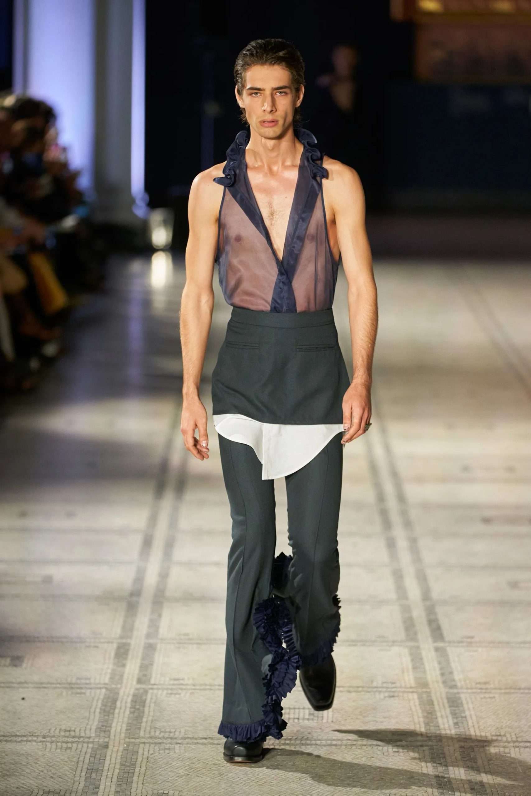 RICHARD MALONE SS22: PROVOKING DICHOTOMIES OF IDENTITY, ANTIQUITY AND CONTROL