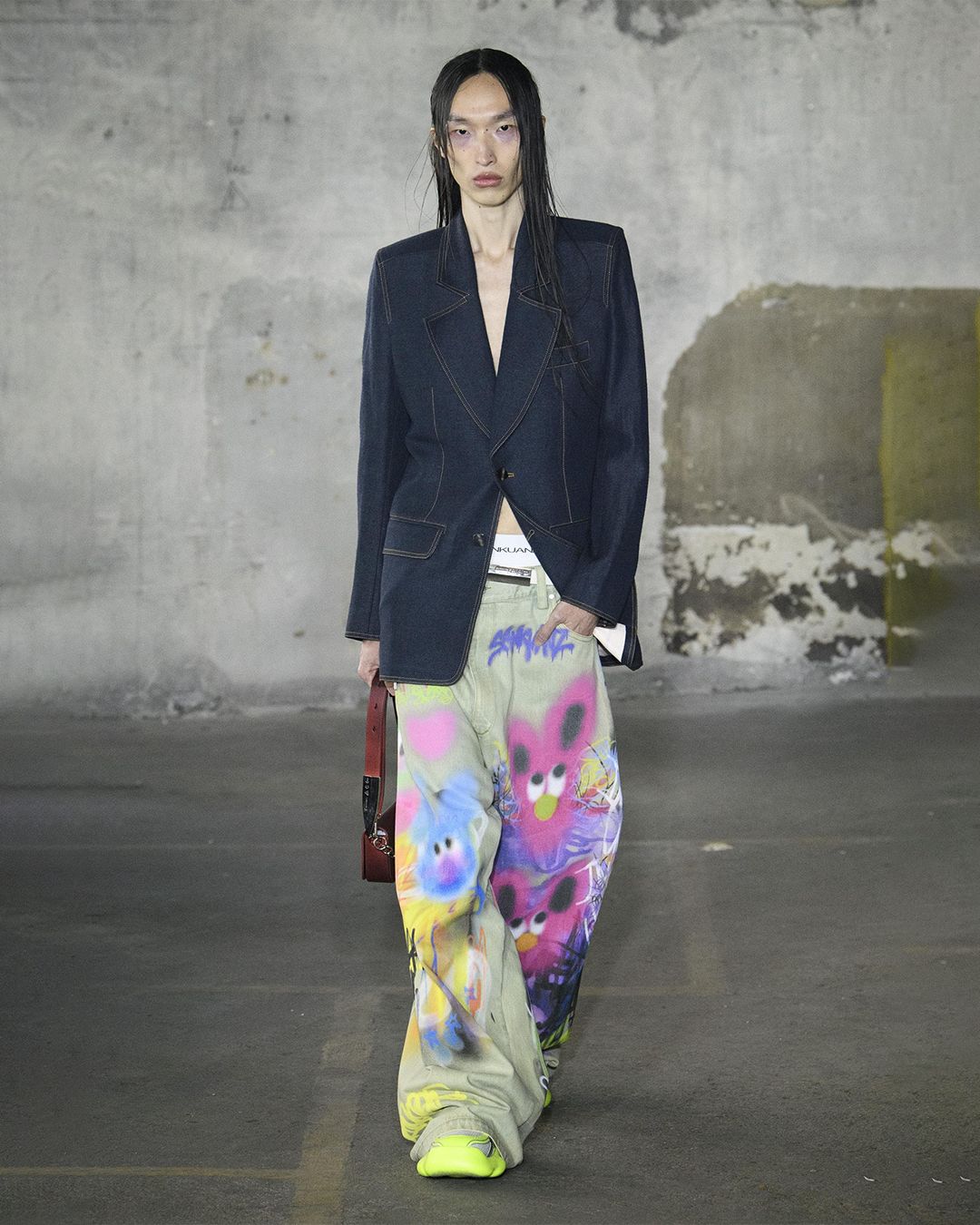 KILLER COLLECTIONS & PARISIAN PRELUDES: YOUR MONDAY BRIEFING