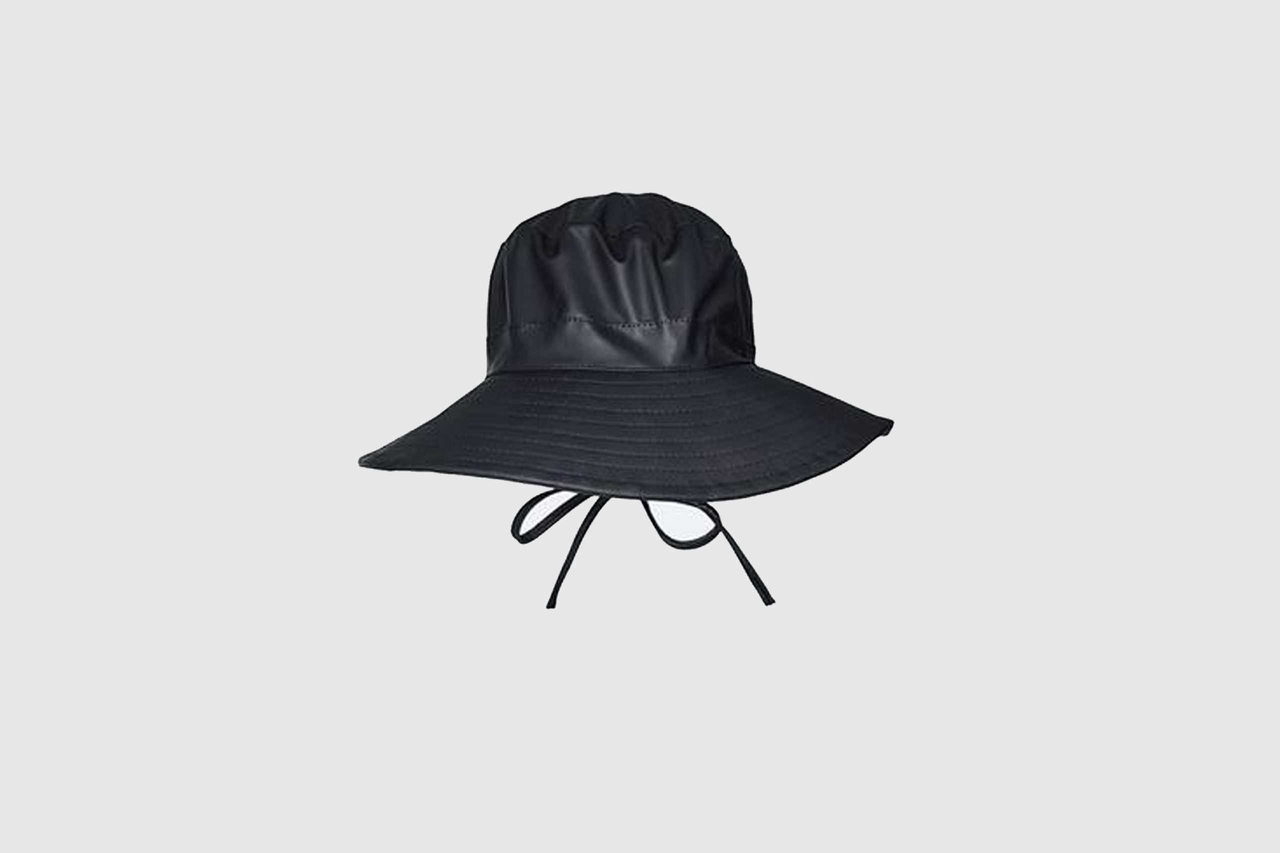 WATERPROOF SEASON IS BACK, HERE’S WHAT YOU NEED FOR IT