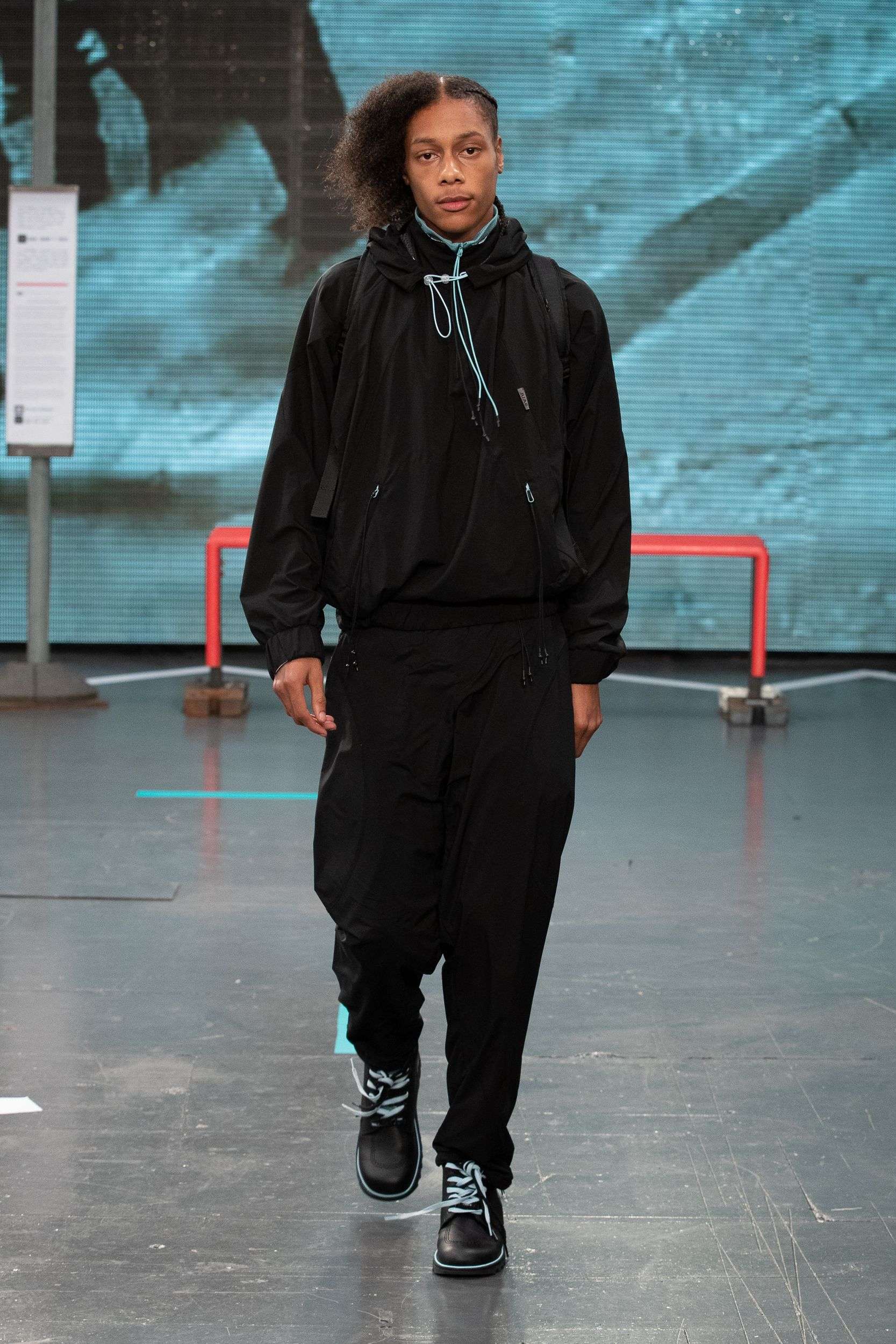 SAUL NASH KICKS OFF LFW BLENDING FUNCTIONALITY WITH SPORTSWEAR