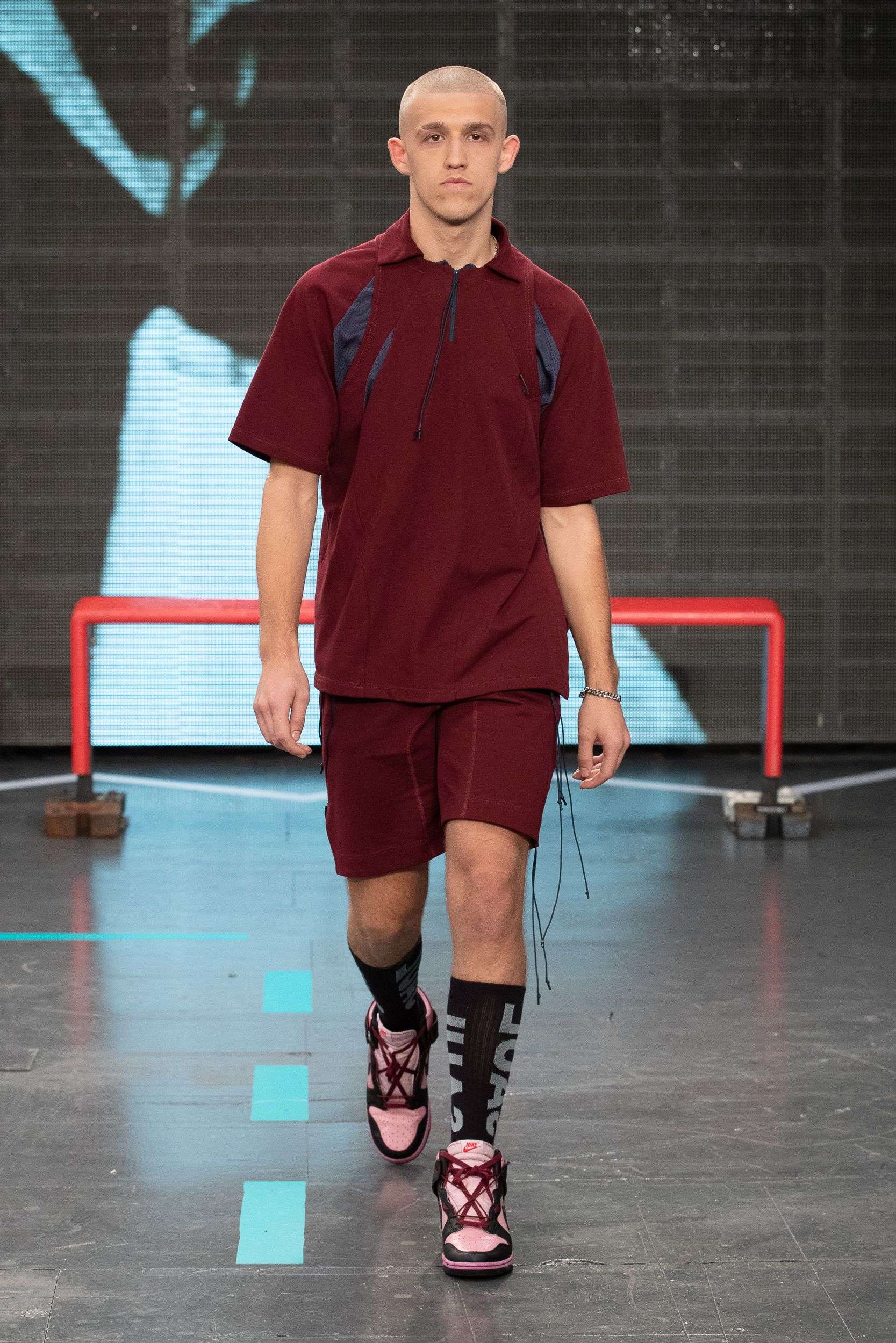 SAUL NASH KICKS OFF LFW BLENDING FUNCTIONALITY WITH SPORTSWEAR