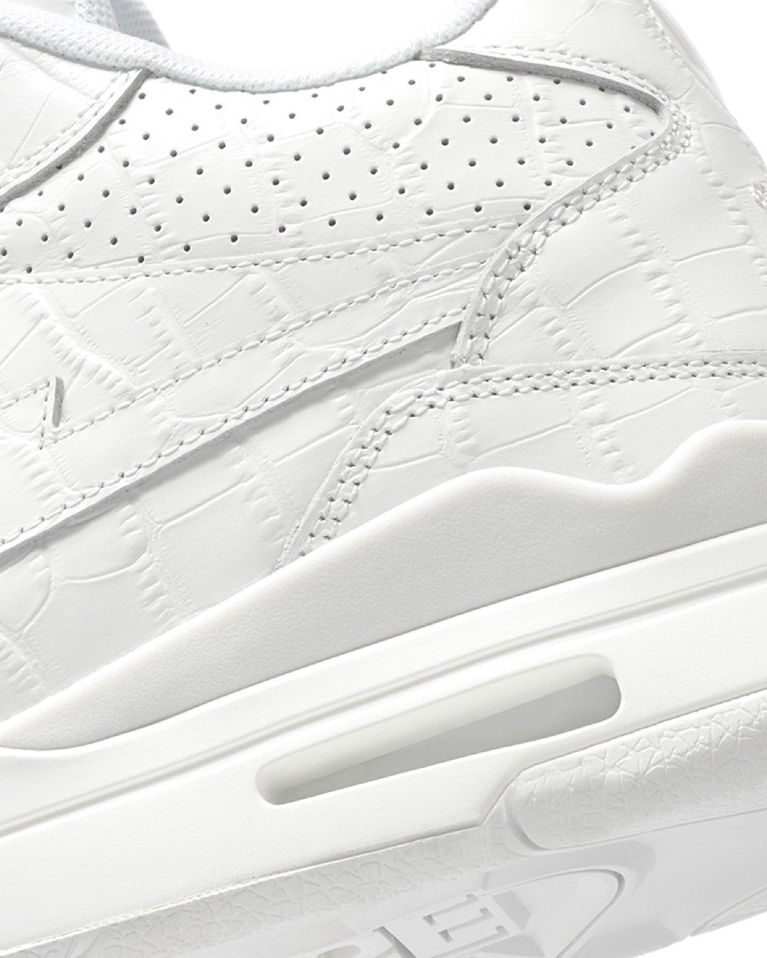 Dior unveils its latest “Icons” capsule, Oakley Factory Team gets earthy, & more this week