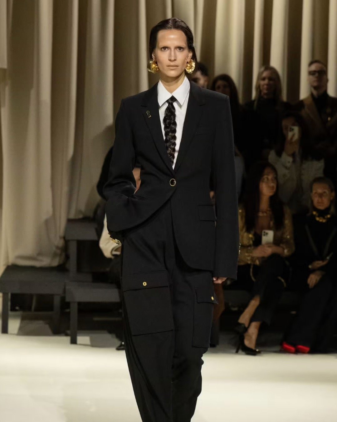 How Schiaparelli mastered virality through craftsmanship