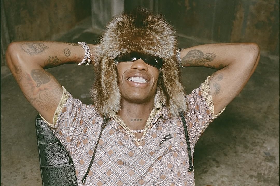 Travis Scott is trying to collab with Taylor Swift and Sabrina Carpenter