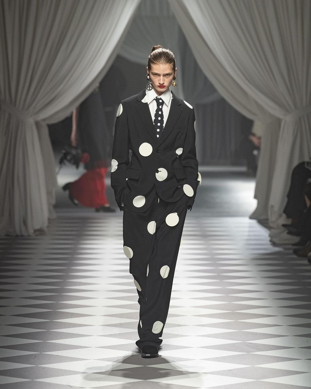Adrian Appiolaza’s Moschino FW24 was an ode to the brand’s legacy
