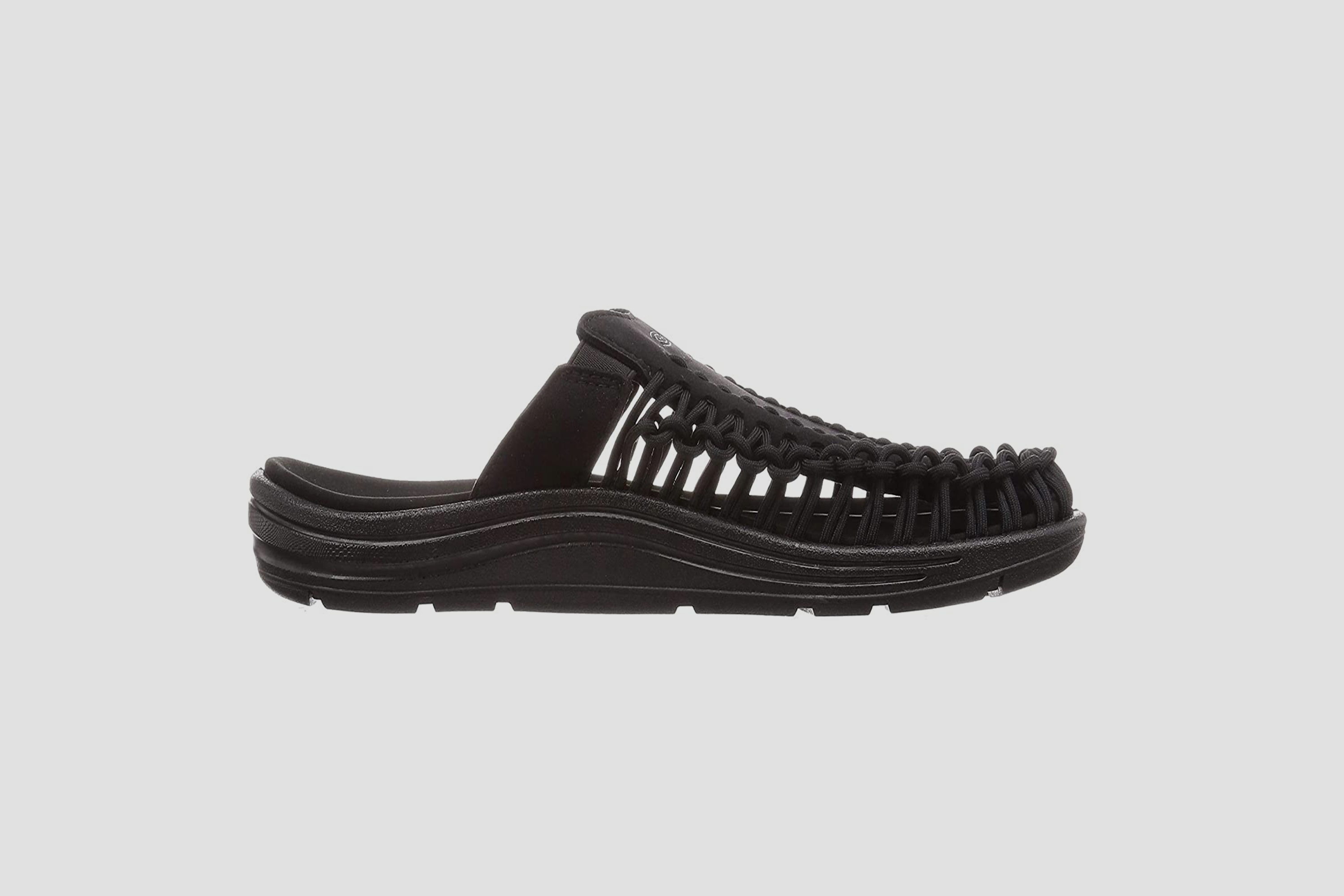 TREAT YOUR FEET TO A COMFORTABLE SLIP-ON EXPERIENCE THIS SUMMER