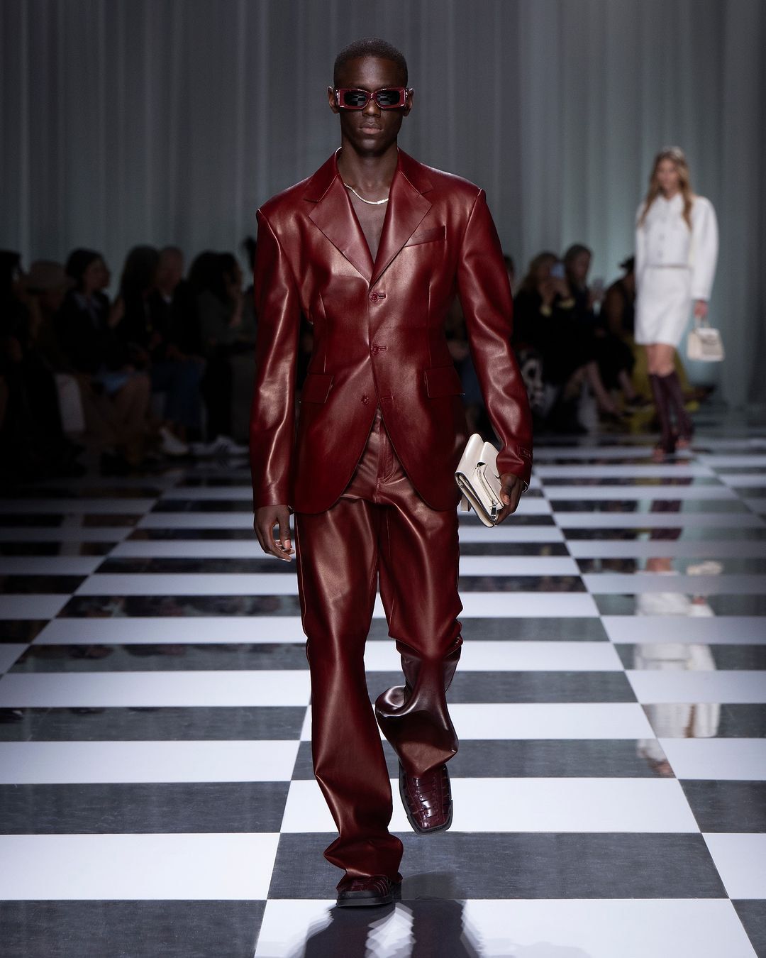 Swinging ‘60s Hollywood glam is Versace’s secret key