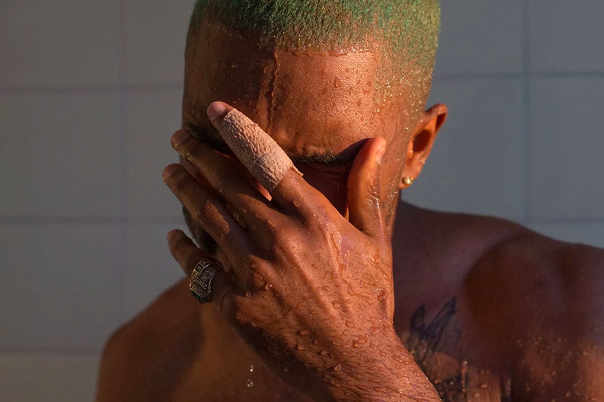 HOW CAN FRANK OCEAN TOP BLONDE?