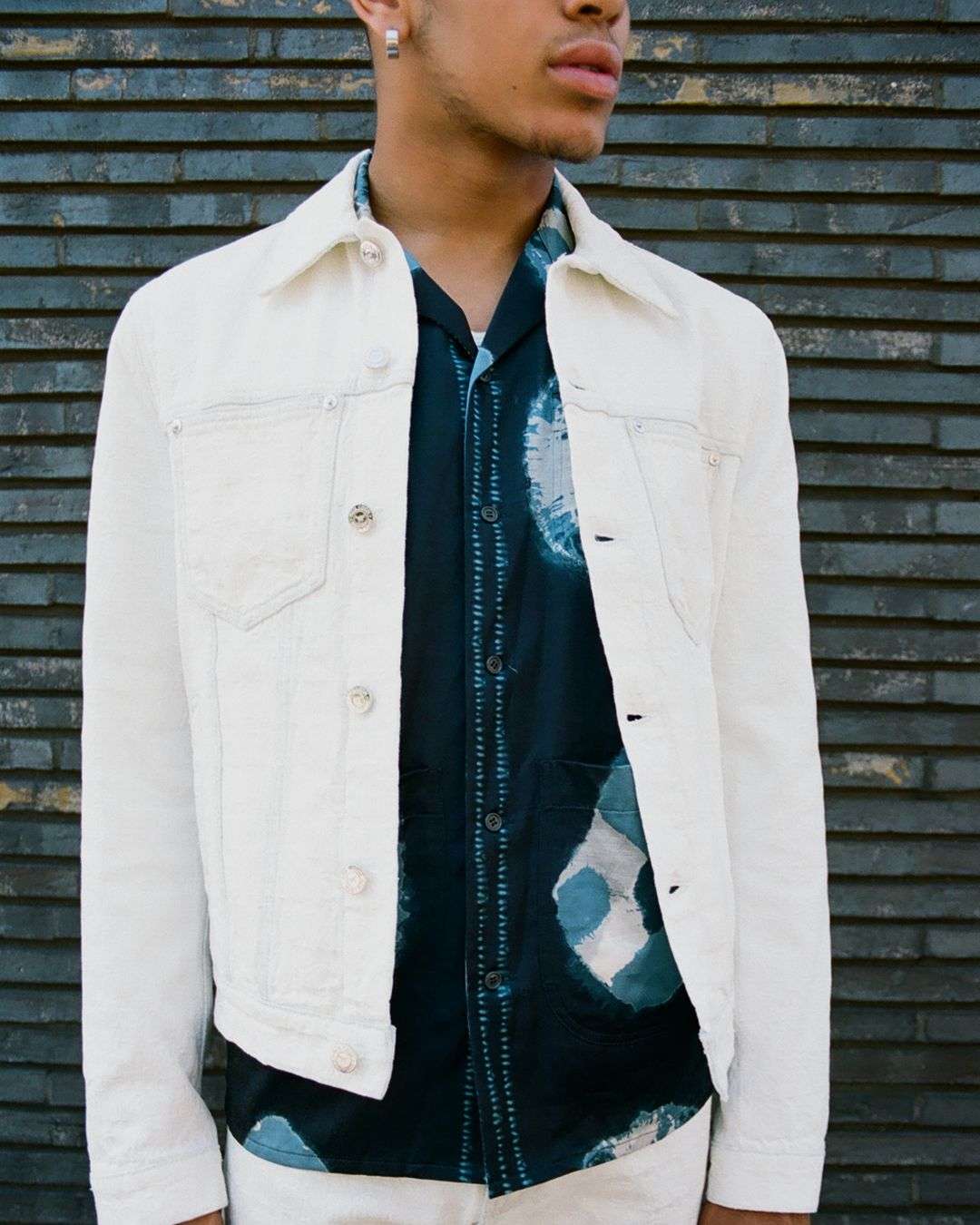 IT'S GETTING HOT IN HERE, SO PUT ON YOUR PRINTED SHIRT