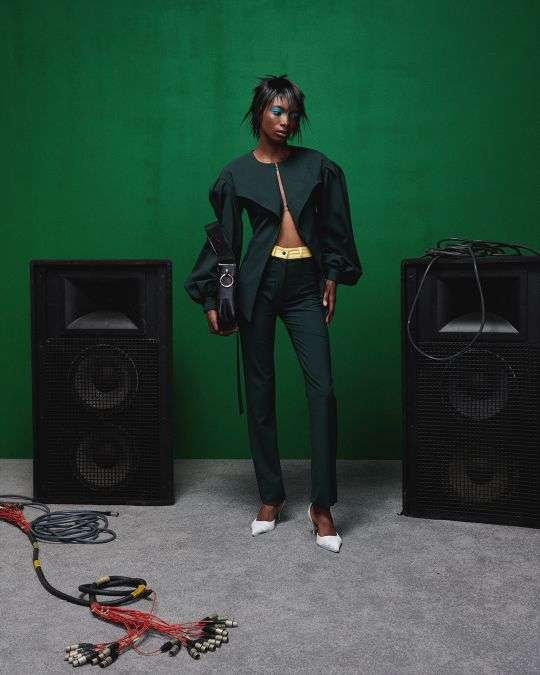 AV VATTEV REVISITS THE MUSIC LEGENDS OF THE 70S AND 90S FOR SS22