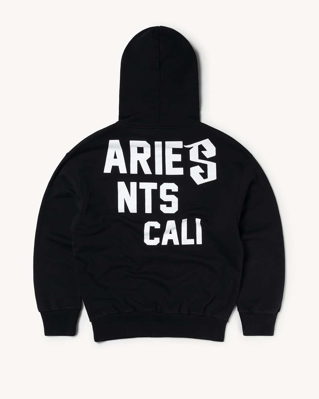 ARIES X NTS X CALI THORNHILL DEWITT PORTRAYS A DYSTOPIAN SOCIETY