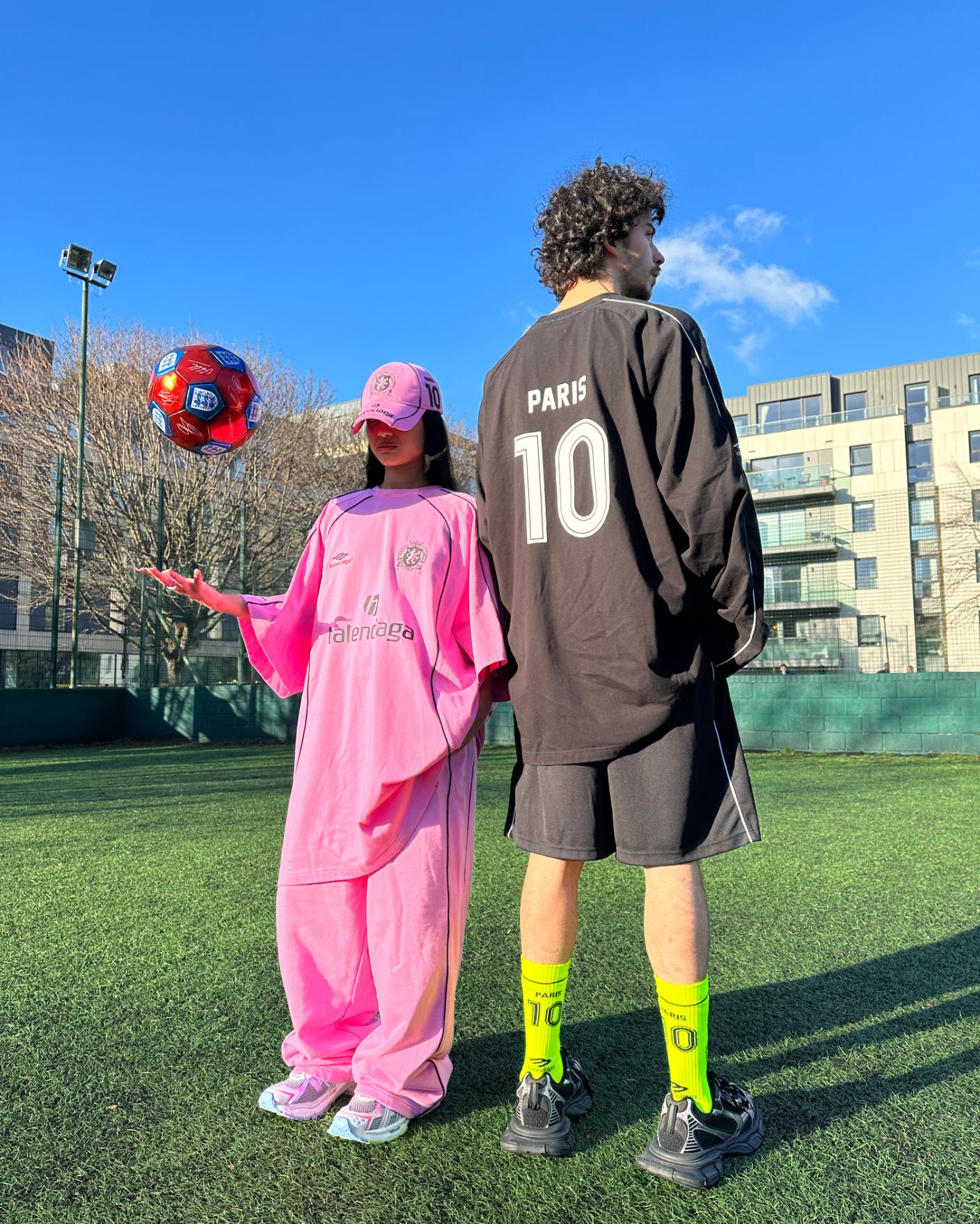 Allez Balenciaga FC! The new Soccer Series is out