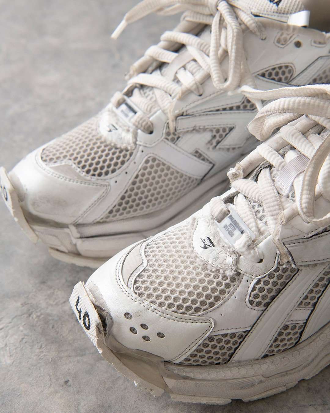 THE BALENCIAGA RUNNER IS STRANGE: DO WE LIKE IT?