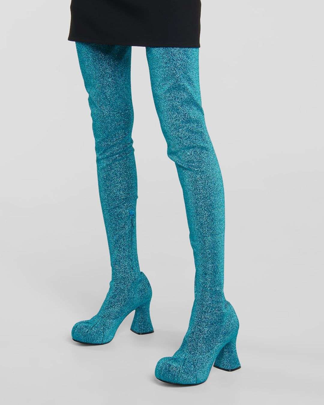 THE BOOTS THAT ARE TAKING OVER TIKTOK & OUR WARDROBES